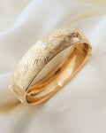Antique Heavy Swedish Flower Dream Bangle 18K Gold Beg. 1900s