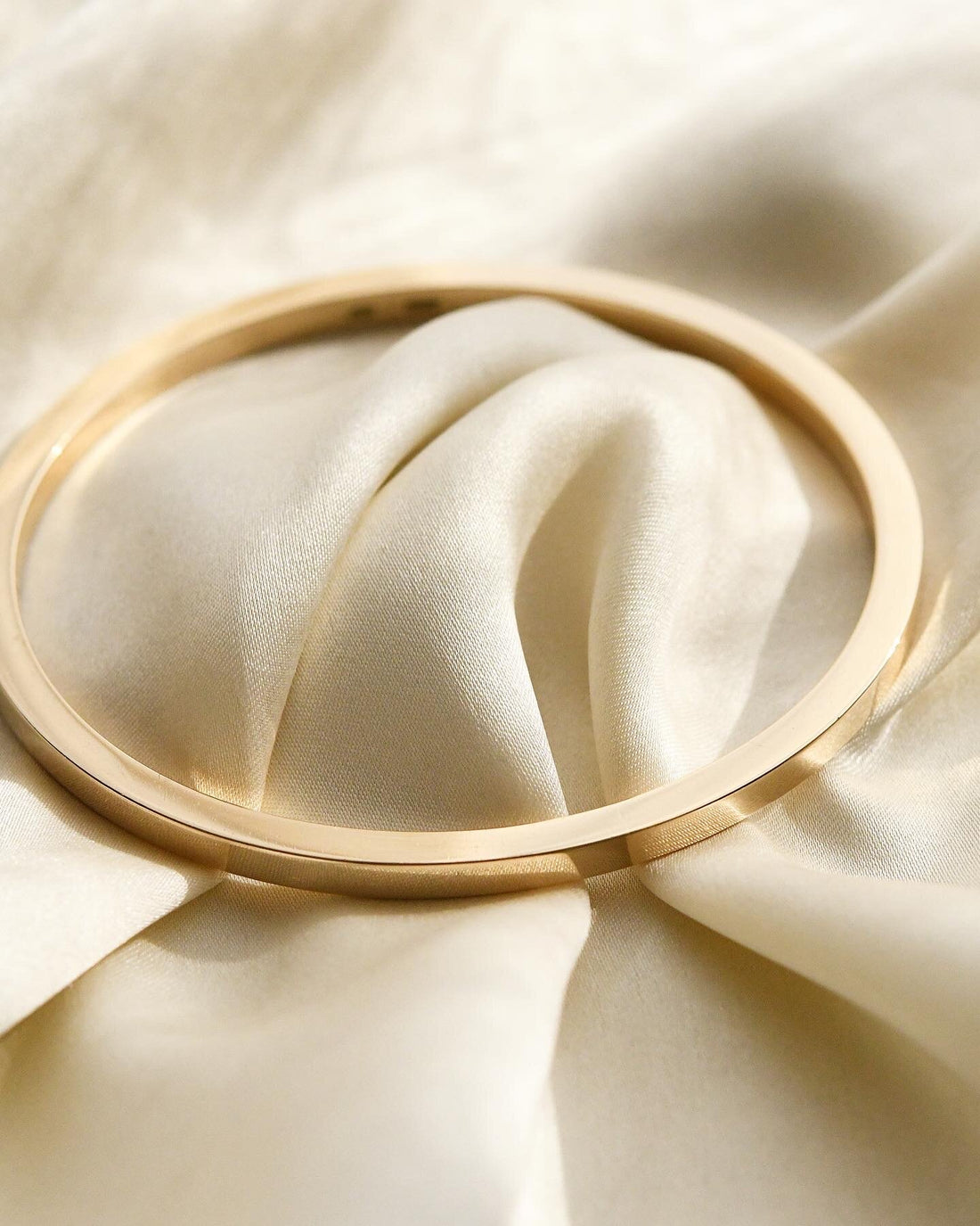 Wonderful HEAVY Bangle 14K Gold
