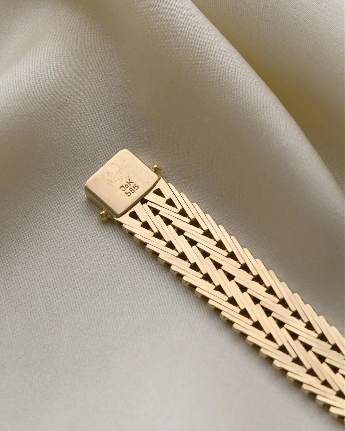 Special Danish Geneva Vintage Bracelet 14K Gold