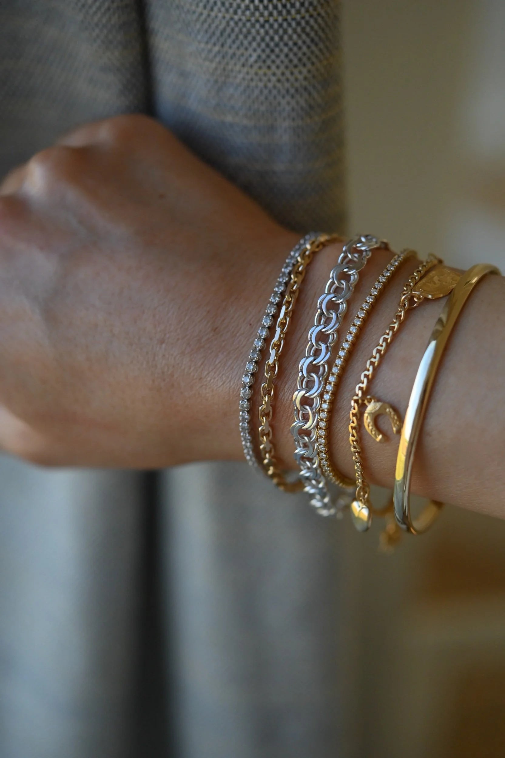 OMJ FINE JEWELRY : The Heirloom Bangle 14K Gold