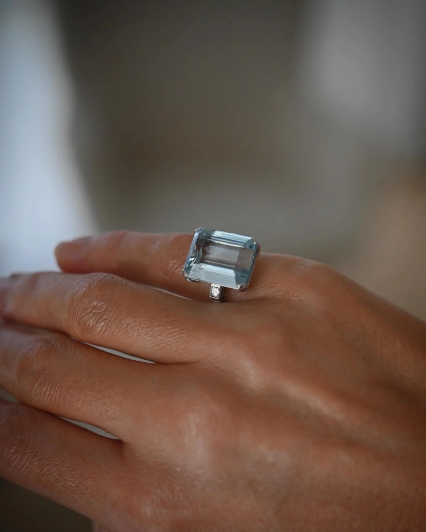 Resizing included! Extraordinary Aquamarine x Diamond x Platinum Ring 1900s