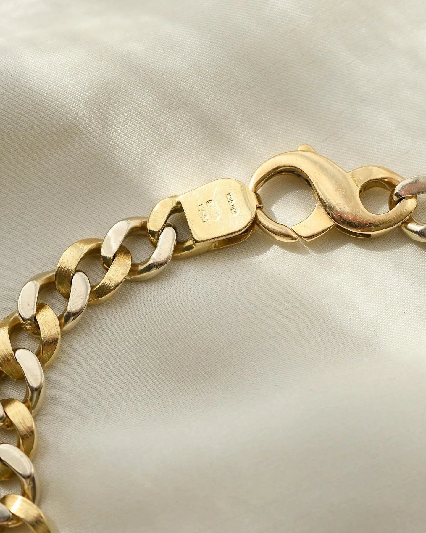 Chunky Vintage Curb Link Bracelet 18K Gold