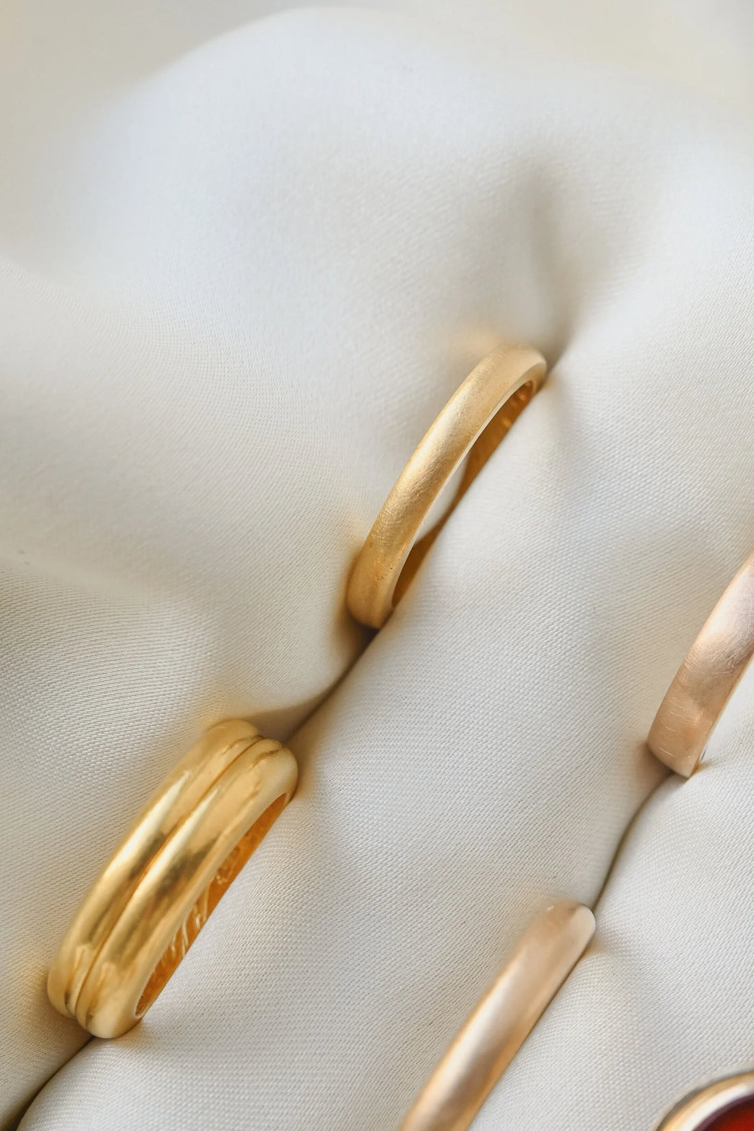 Antique Art Deco Band Size 6.75 Sweden 23K Gold 1928