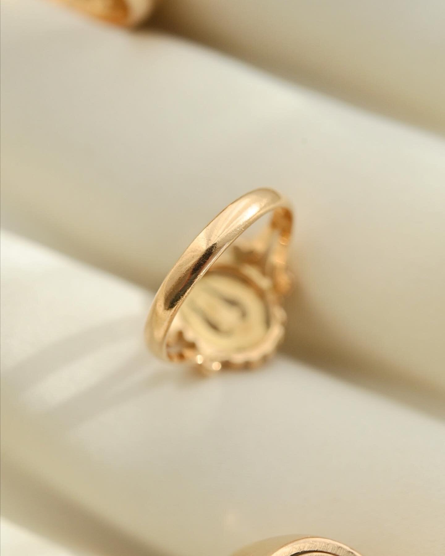 Magical Swedish Old Harpe Ring 18K Gold 1951
