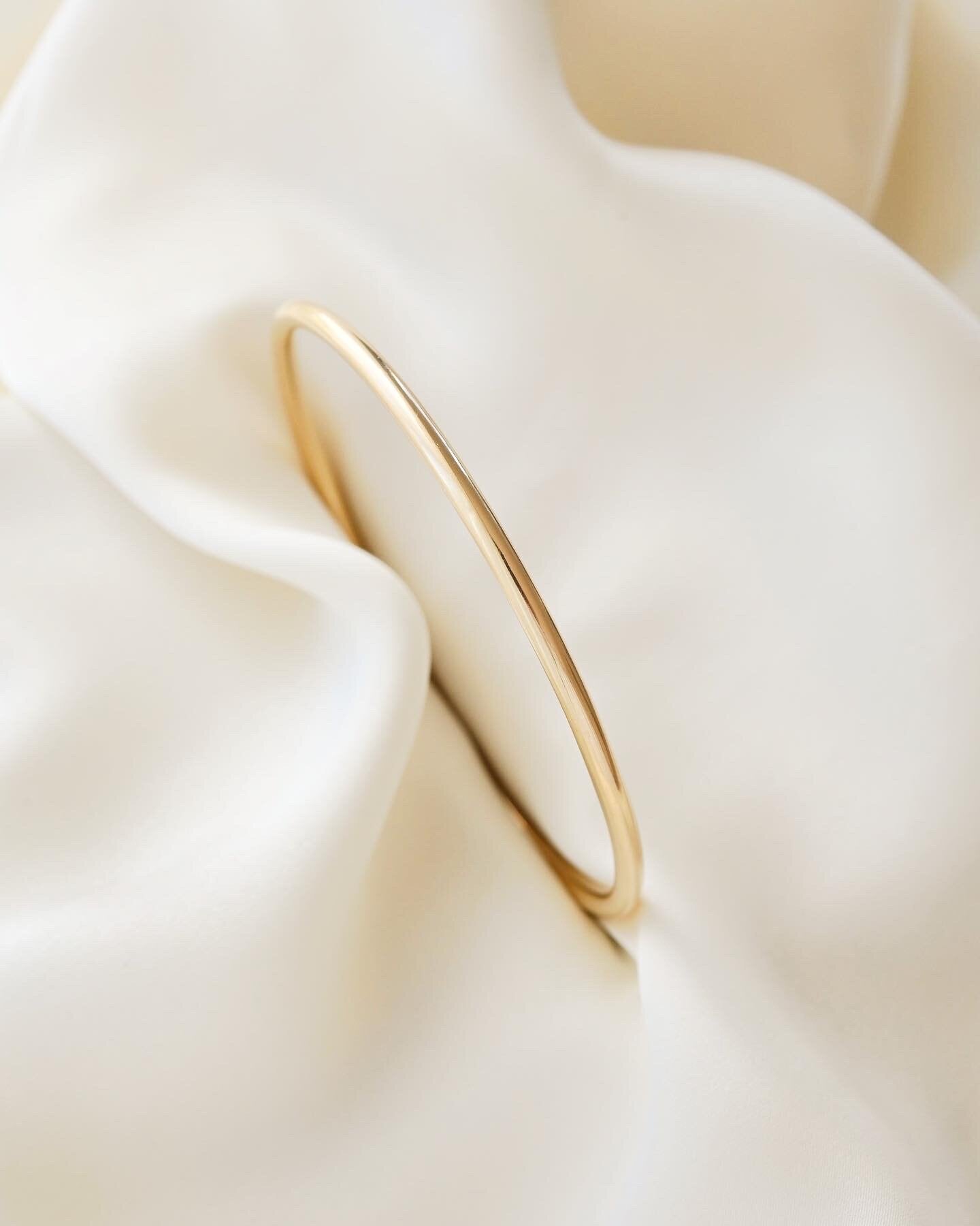 Third and last! SUPERB Danish Vintage Bangle Solid Through and Through 14K Gold
