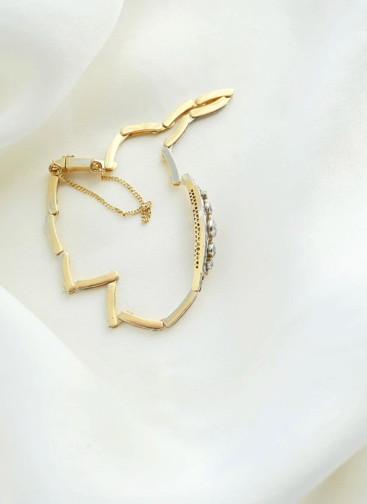 Exquisite Antique Diamond Bracelet 18K Gold