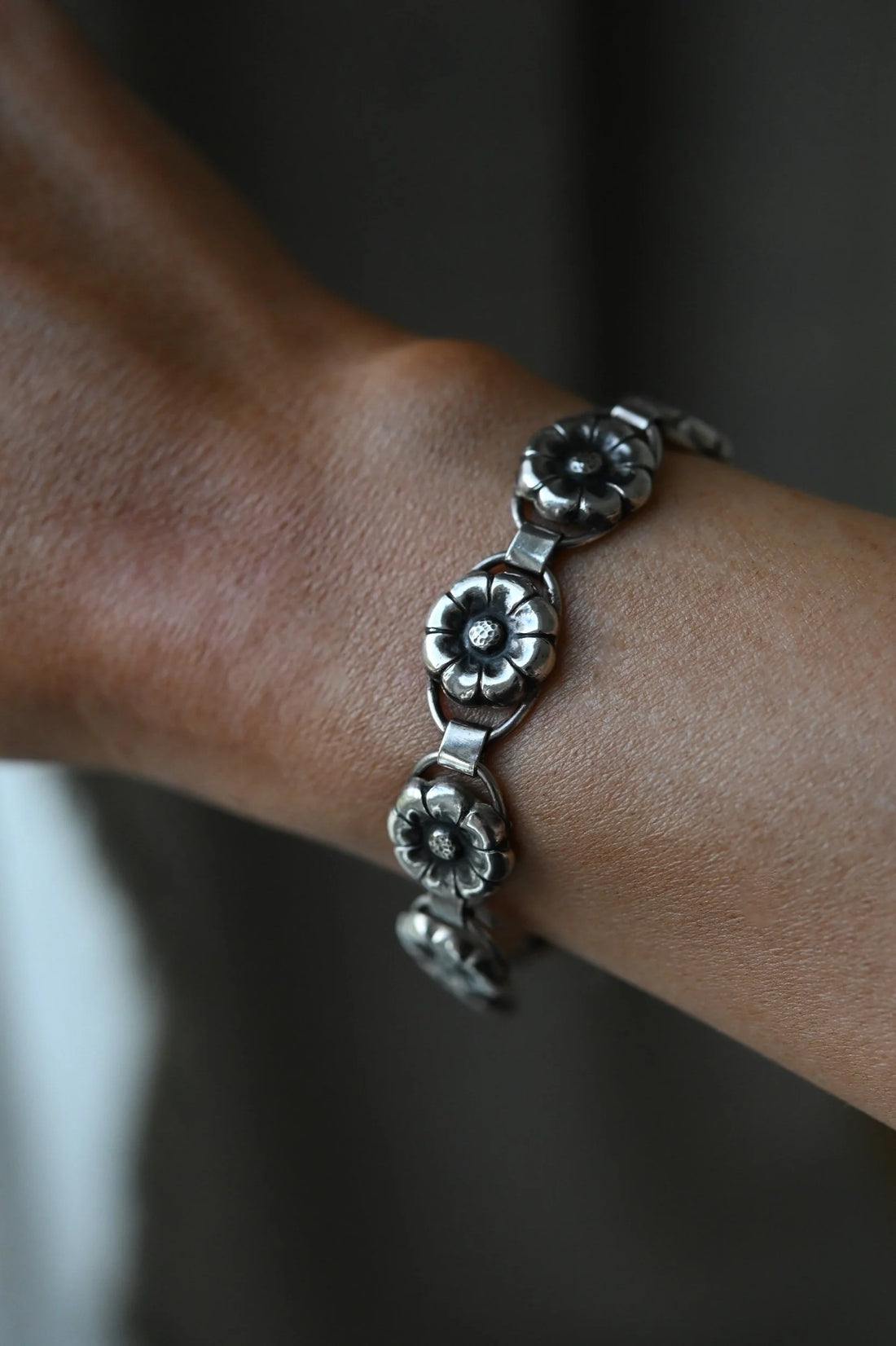 76 Year Old Swedish 18 Grams Vintage Silver Flower Bracelet 1946