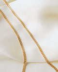 Beautiful 20 Inches Italian Vintage Curb Link Chain 18K Gold
