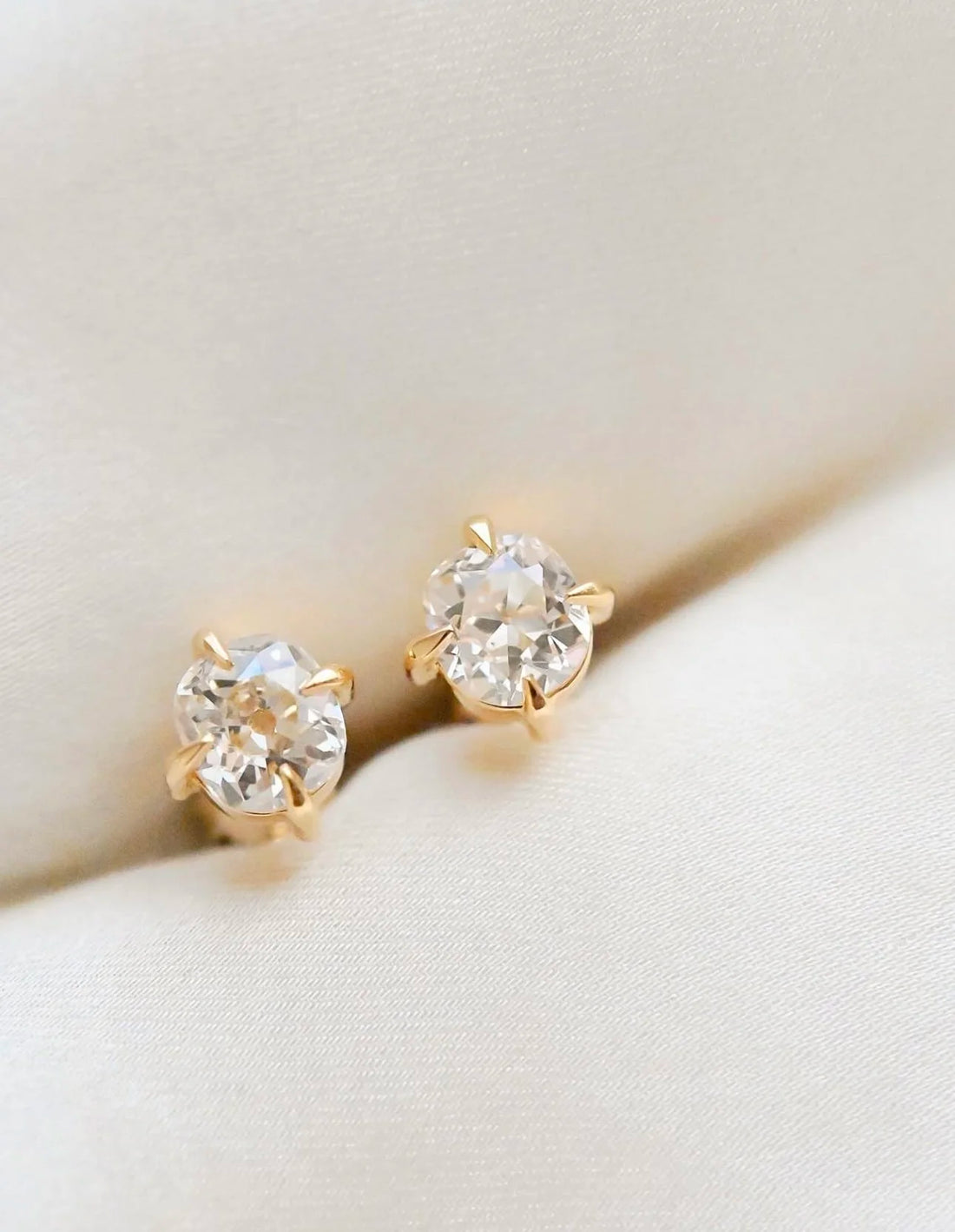 Magical Rare Old Mine Cut Diamond Solitaire Stud Earrings 18K Gold