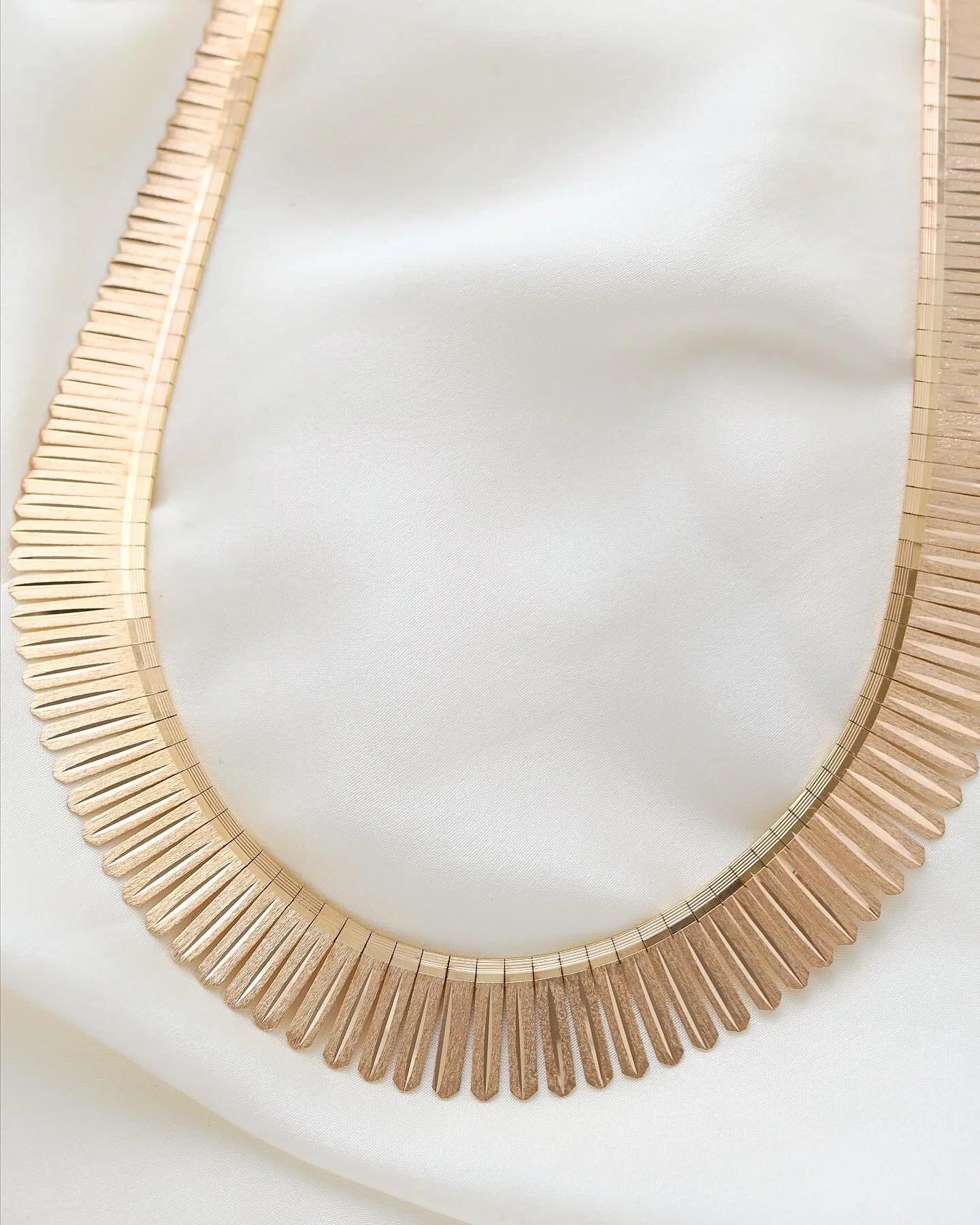 Extraordinary Huge Goddess Dream Collier 18K Gold 1960s