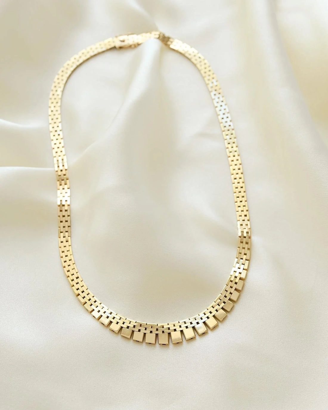 Magical Danish Vintage Cleopatra Necklace 14K Gold 1960