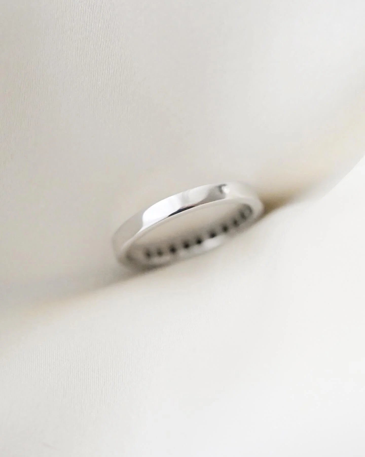 Shipping included! Antique Wedding Band Eternity Ring 18K Gold