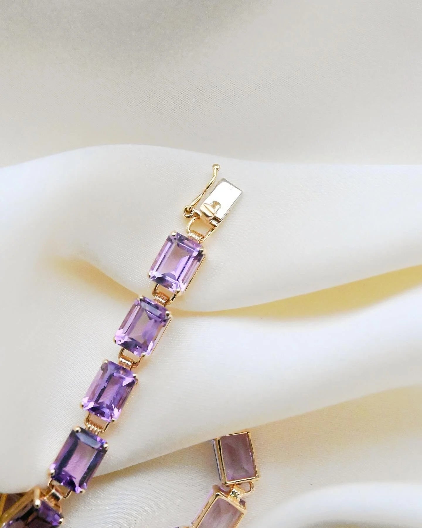 Insane Vintage Amethyst Bracelet 18K Gold