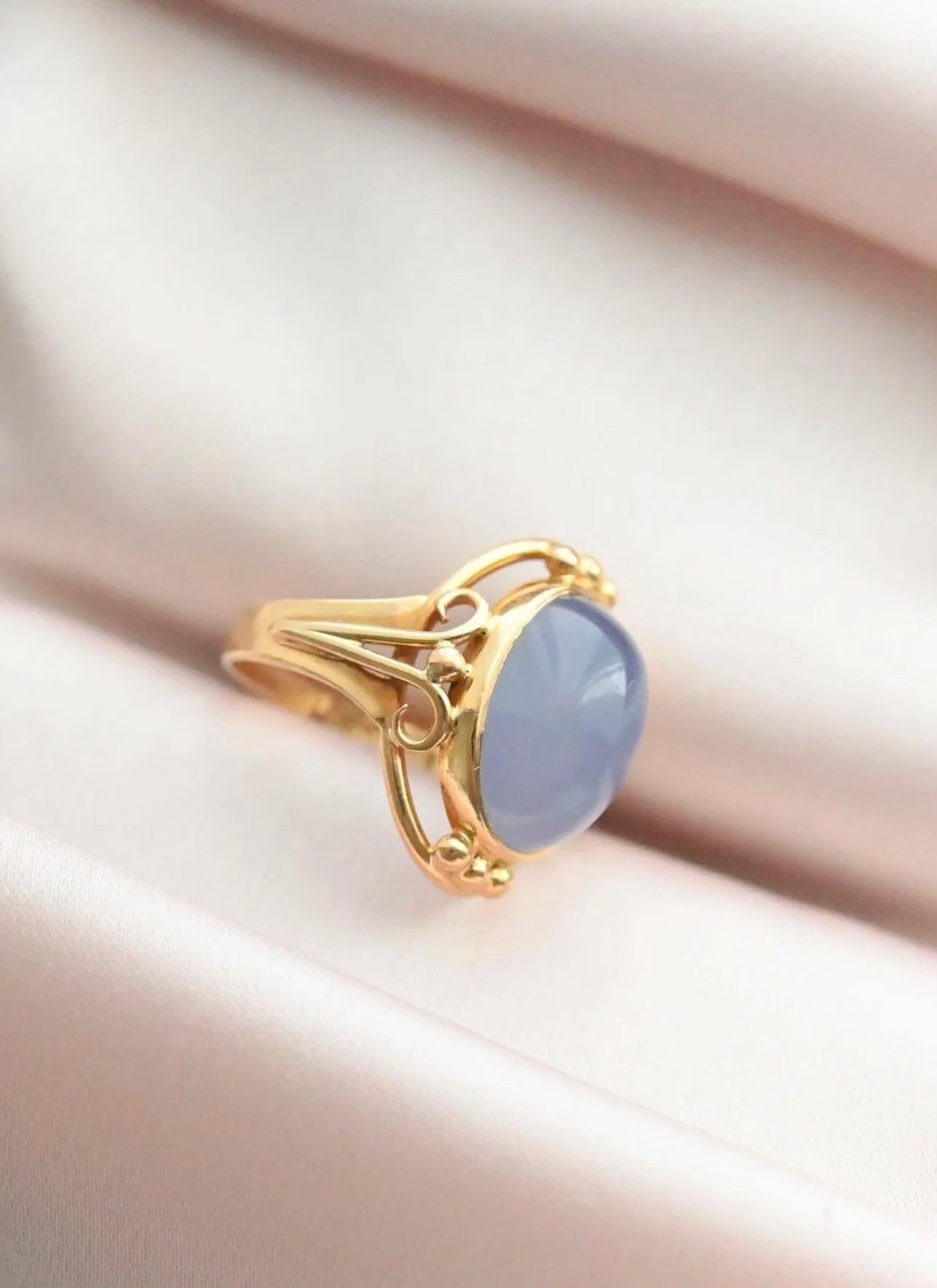 Perfect Moonstone Ring 🌔 18K Gold Swedish Vintage
