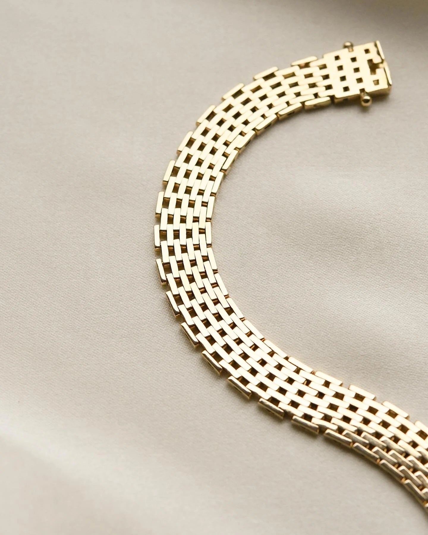 Beautiful Vintage Brick Link Bracelet 14K Gold 1960s