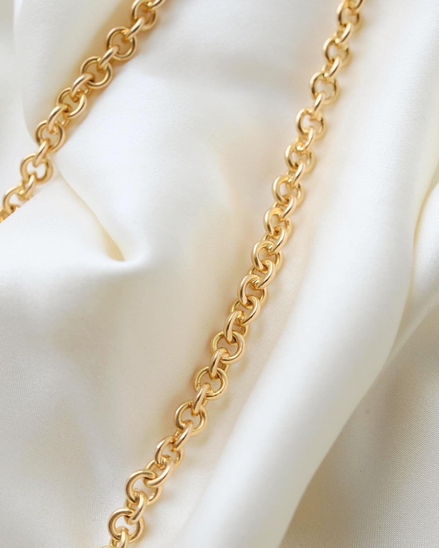 Rare Extraordinary Round Anchor Link Chain 38 Grams 18K Gold