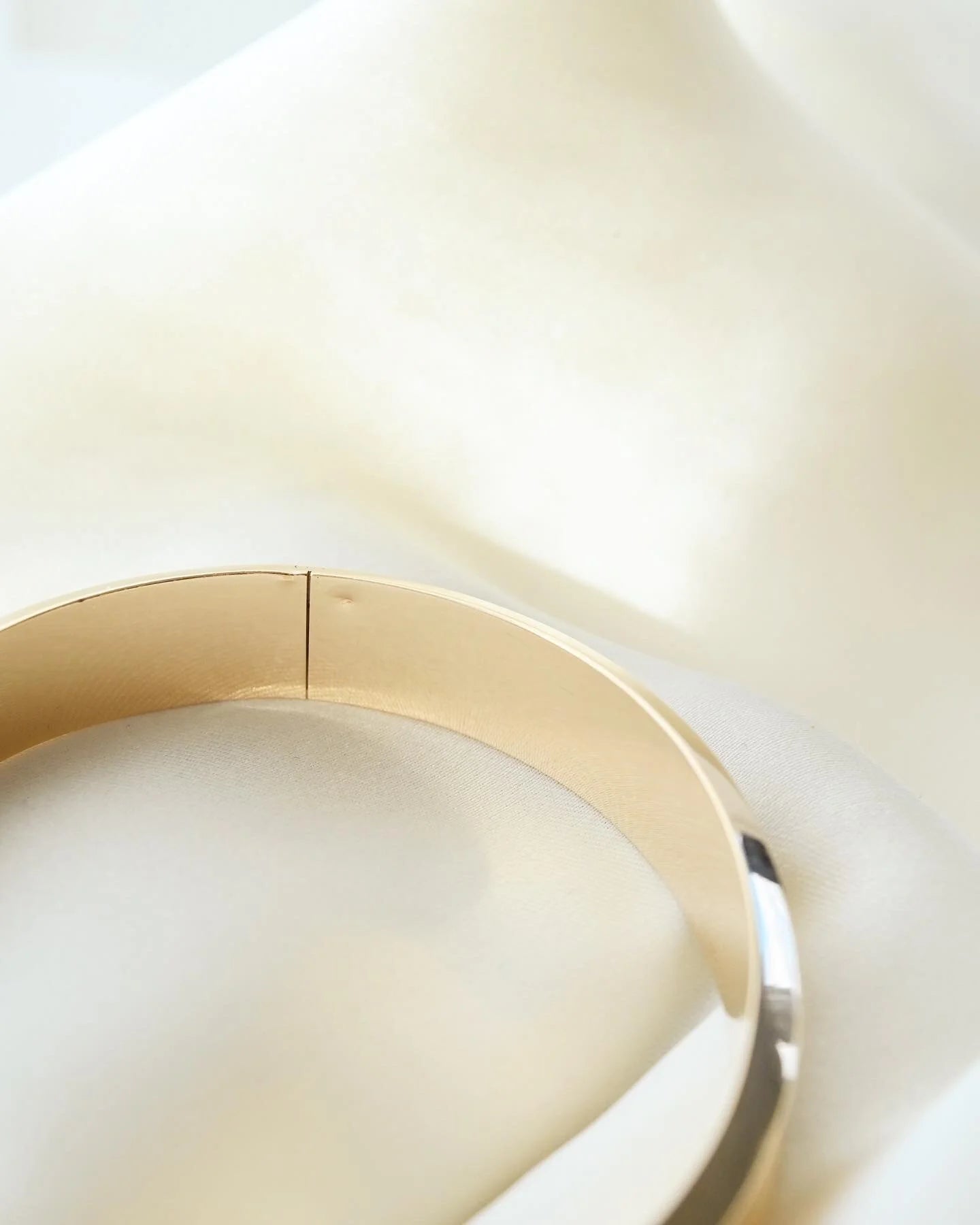 Beautiful Textured Danish Vintage Bangle by J. Asby 14K Gold 1960s