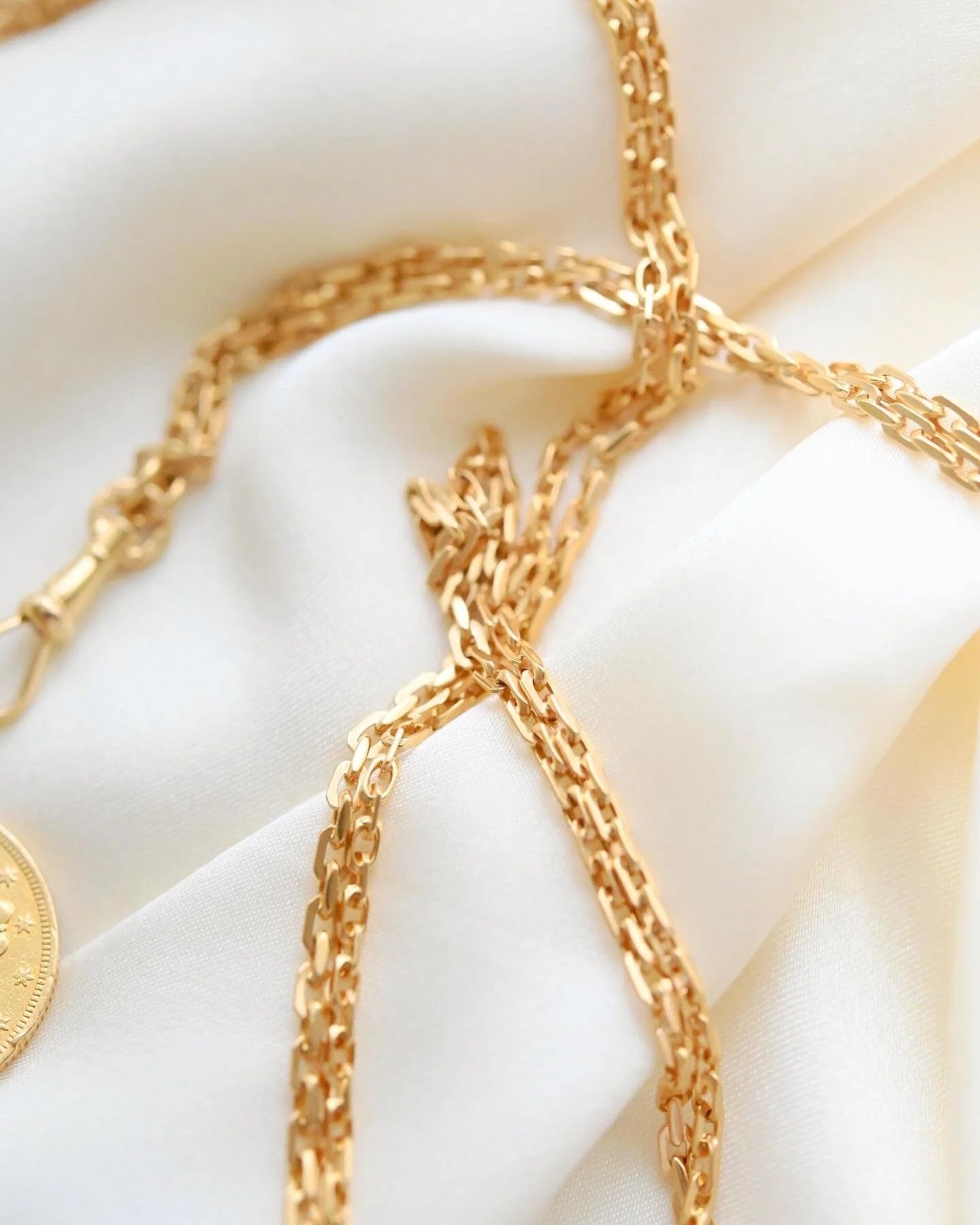 Amazing Antique Long Guard Chain Ultra Long 18K Gold 1910s