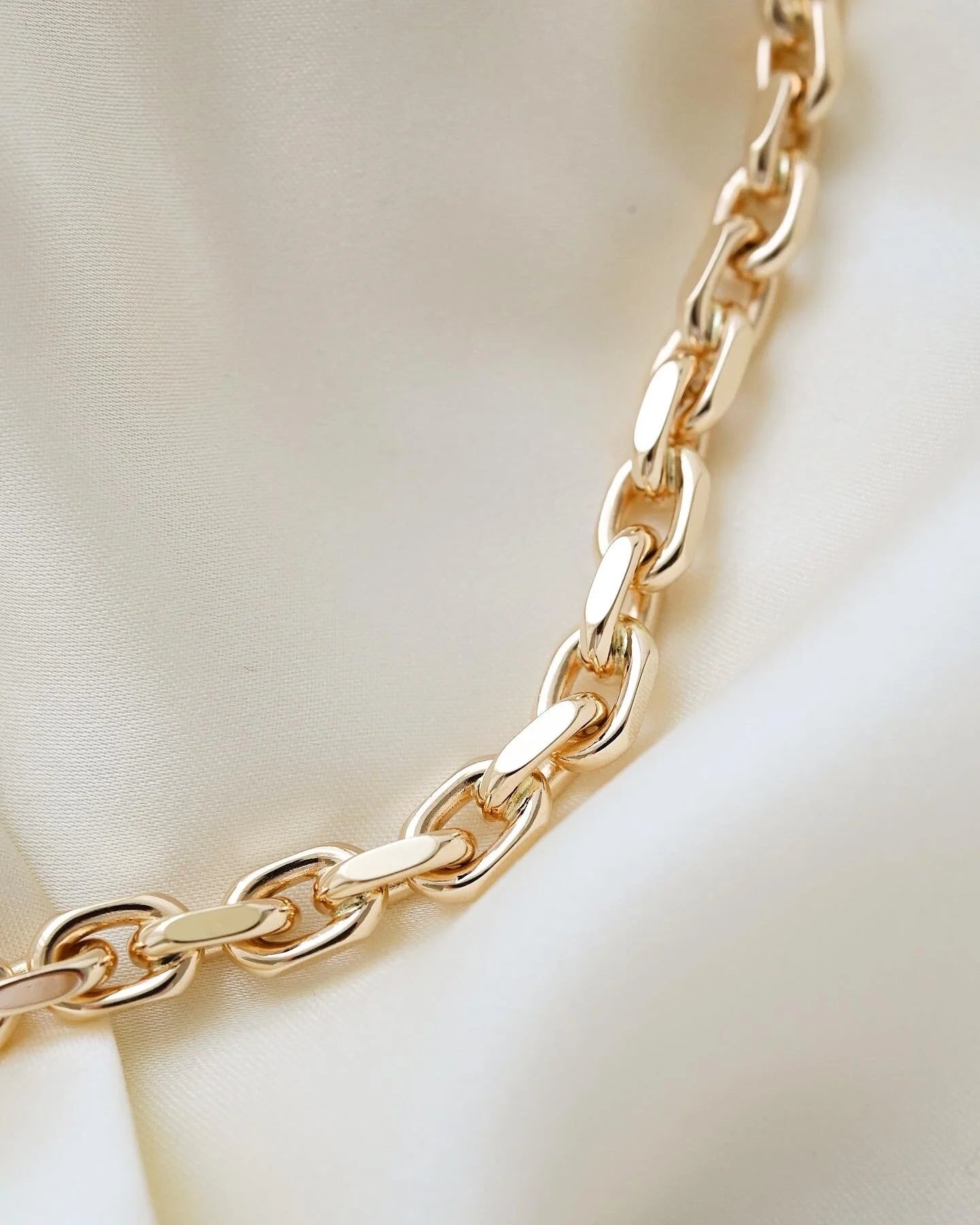 Sublime Chunky Monkey Vintage Anchor Bracelet 14K Gold