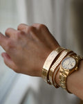 Amazing Beautiful Vintage Bangle w Leaf Engravings 18K Gold