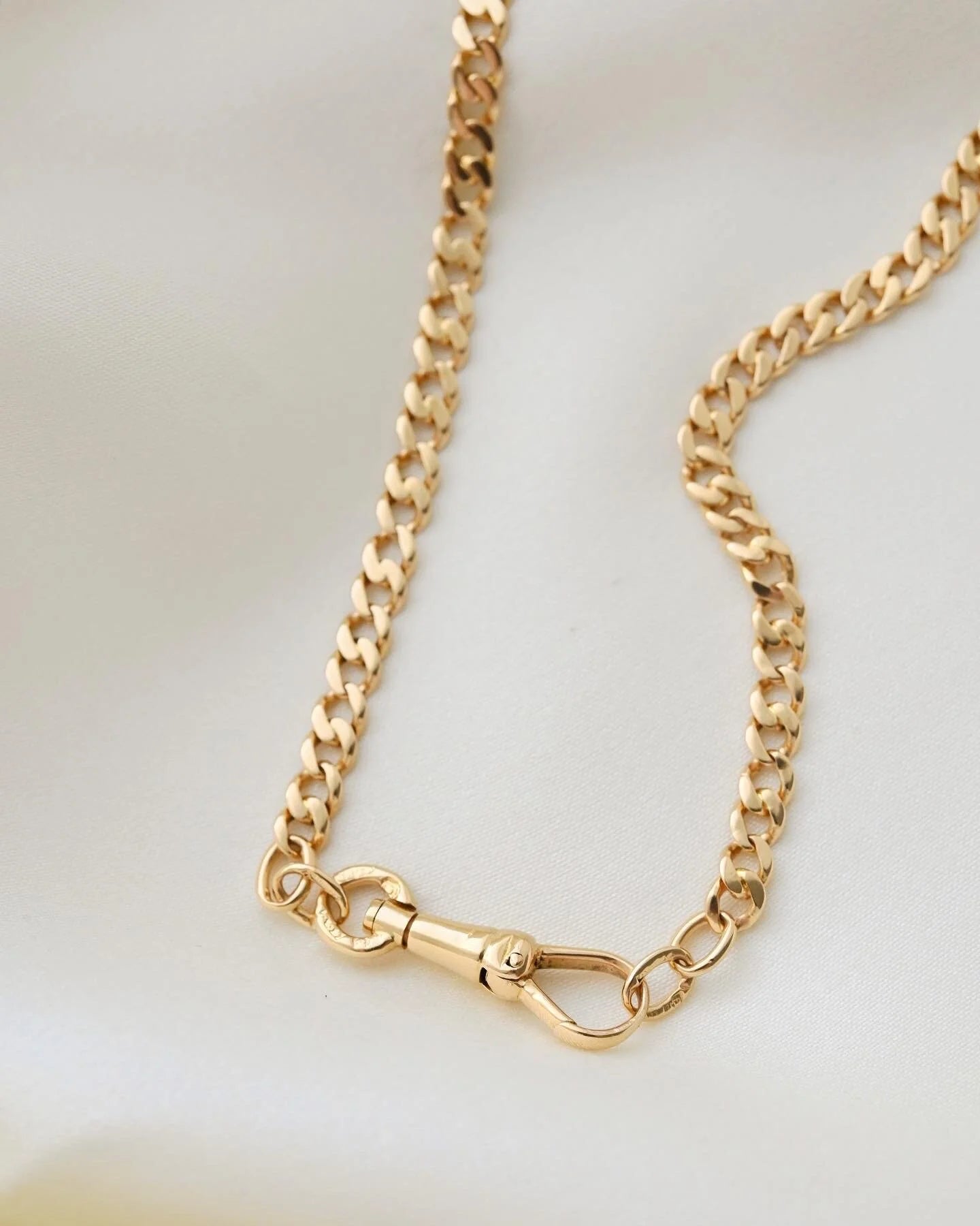 Rare 17 Inches Antique Watch Chain w Dog Clip 18K Gold 1934