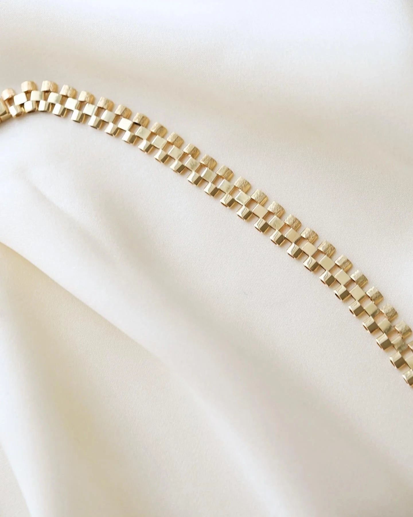 The Sexiest Big Cleopatra Necklace 14K Gold 1970