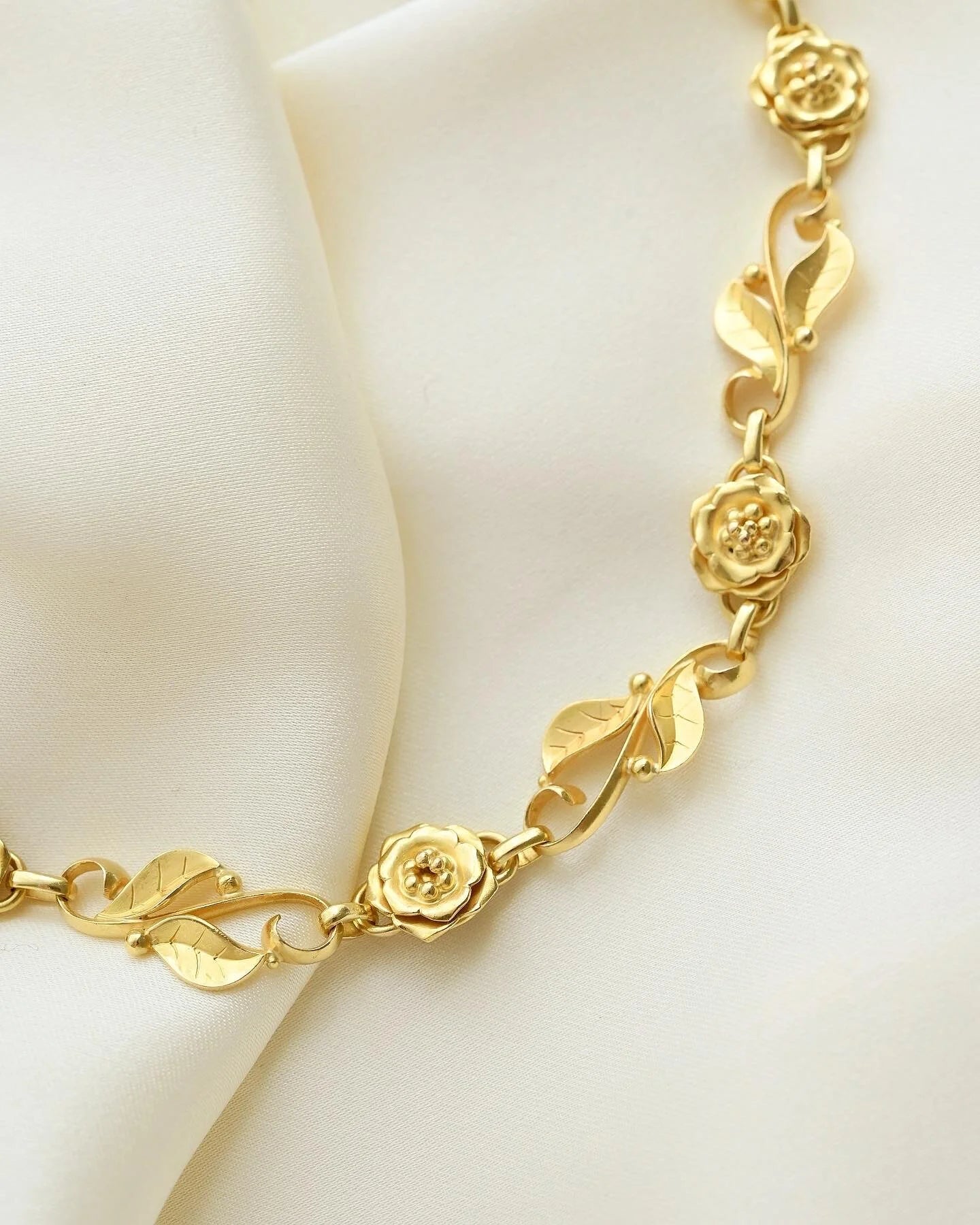 Stunning Rare Masterpiece Necklace by Georg Jensen 18K Gold Beg.1900s