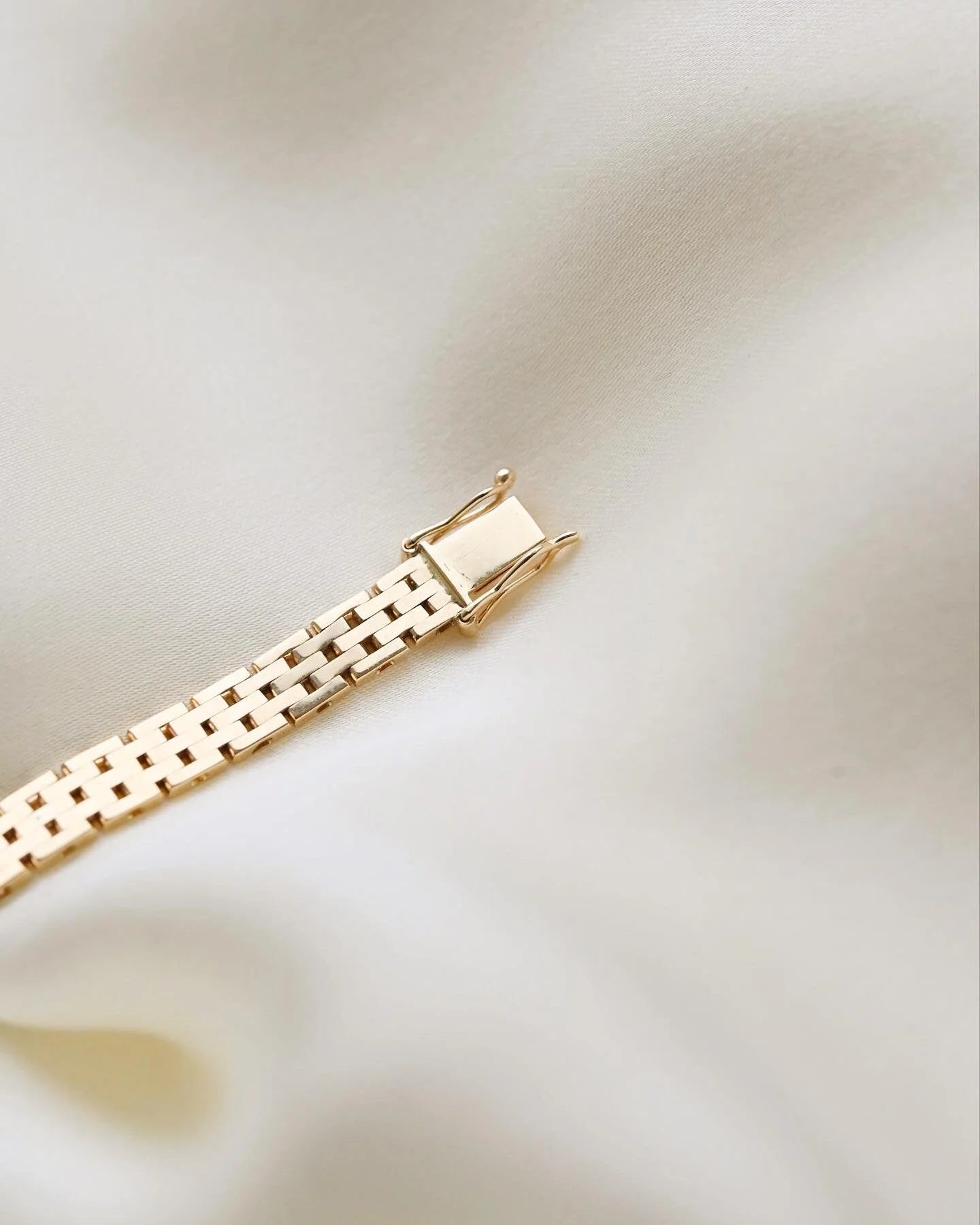 Fantastic Fluid Super Shine Link Bracelet Vintage Denmark 1960s 14K Gold