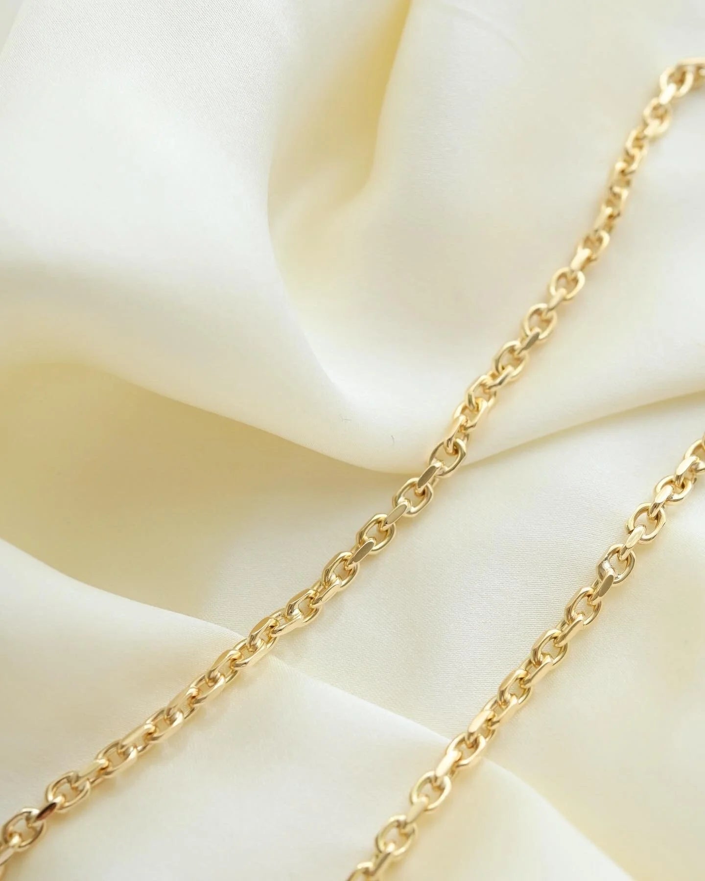 Sublime 17.15 inches Danish Vintage Anchor Chain 14K Gold