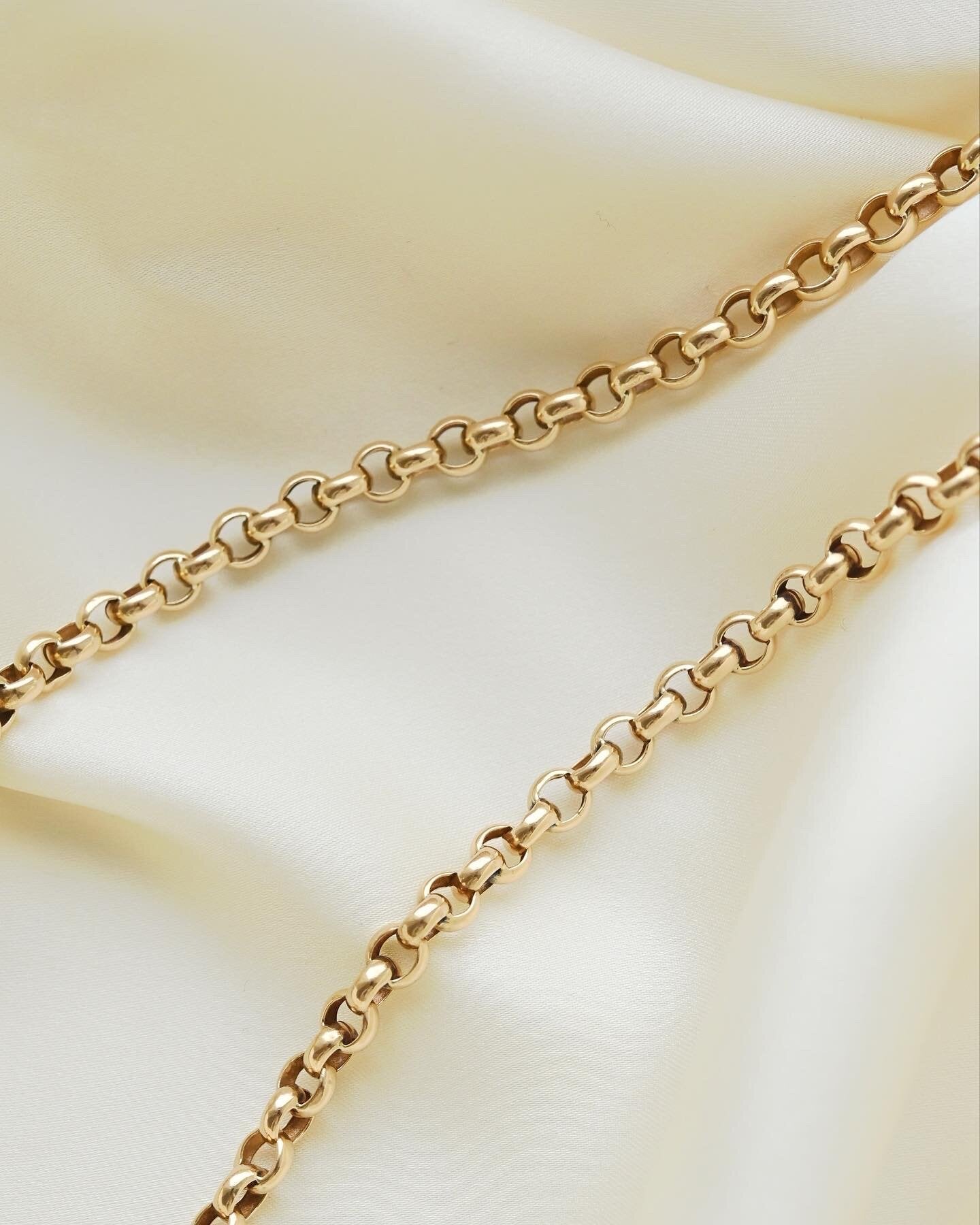 Antique 19 Inches Rolo Link Chain 18K Gold 1800s