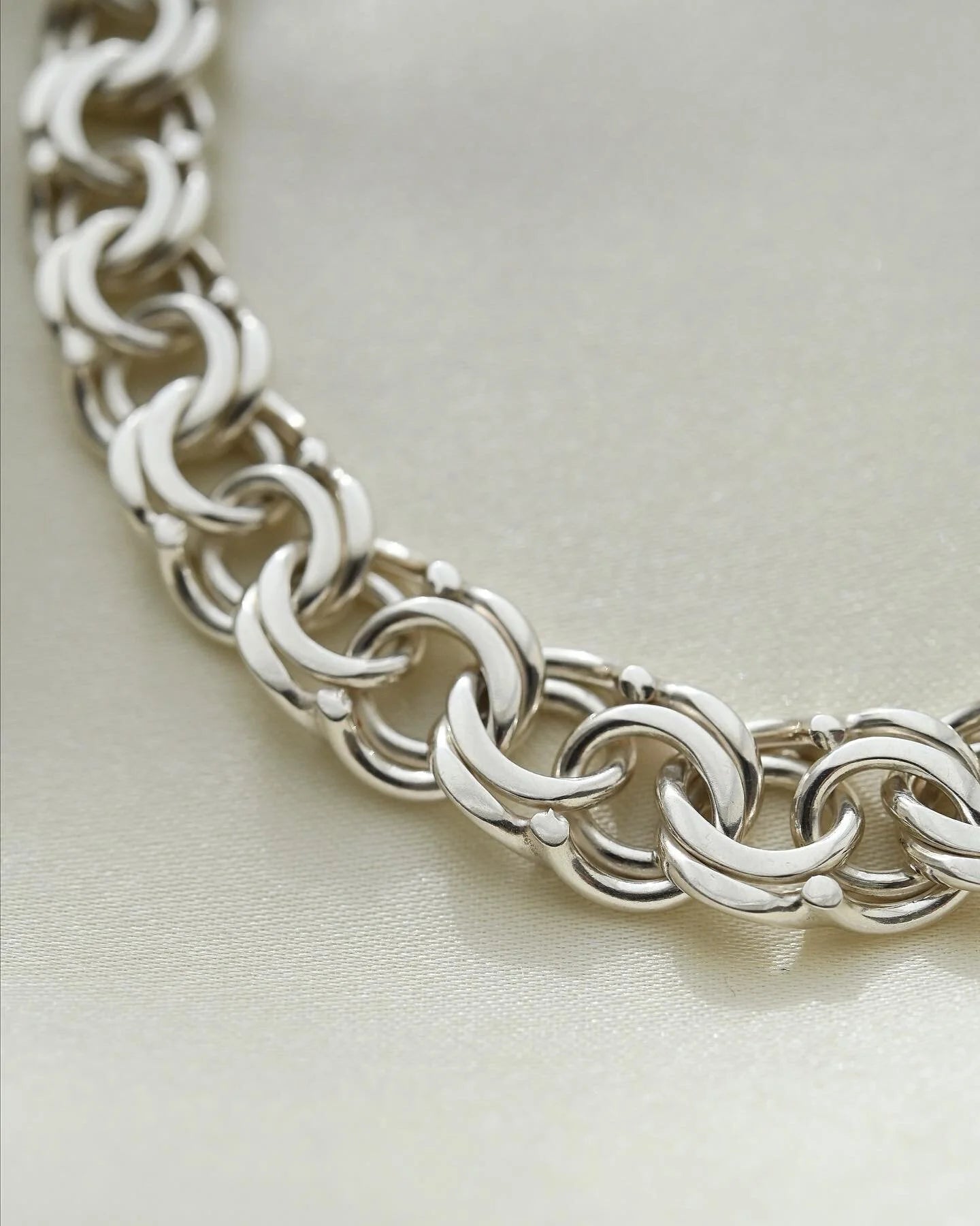Beautiful Vintage Bismarck Necklace Silver