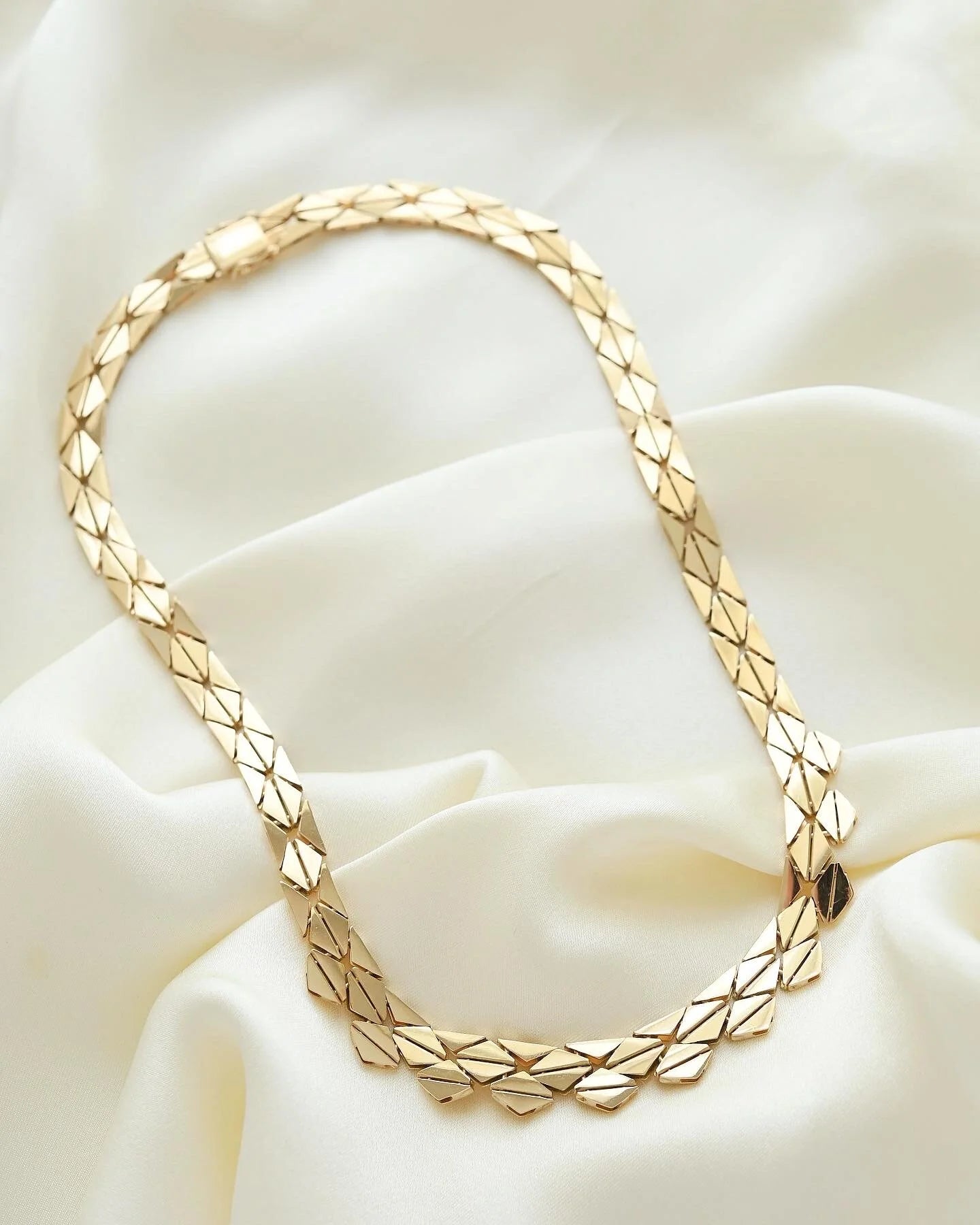 Outstanding Danish Vintage Bee Cell Variation Link Necklace 14K Gold