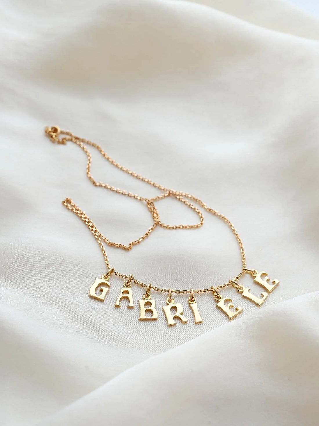 The Gabriele Letter Vintage Necklace 18K Gold