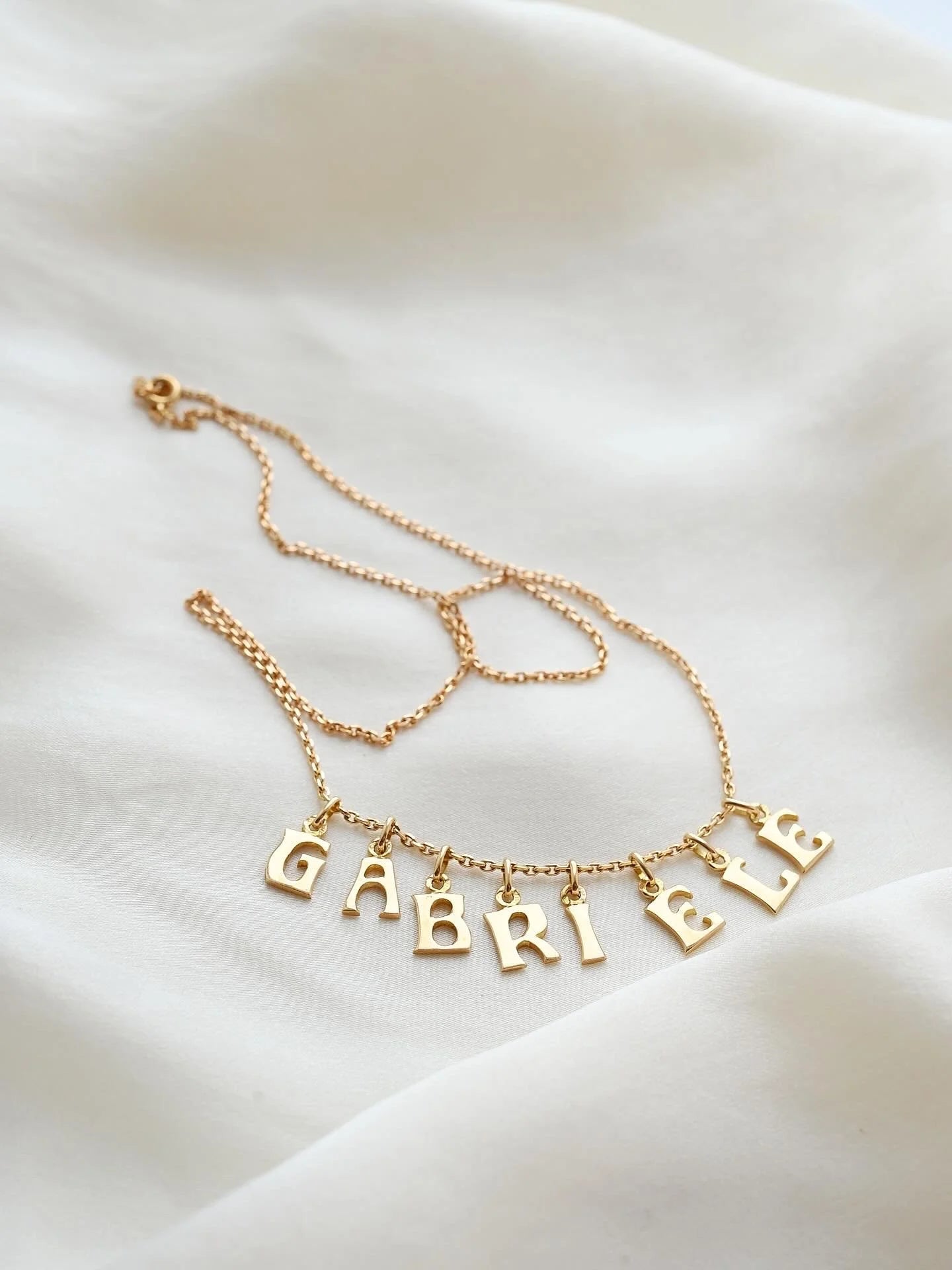 The Gabriele Letter Vintage Necklace 18K Gold