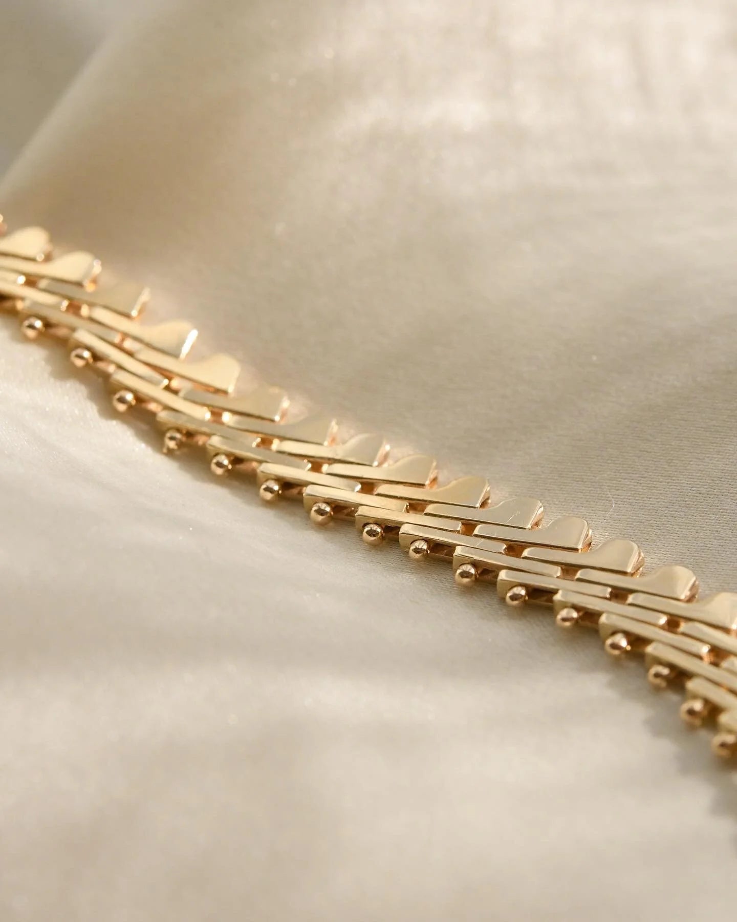 Fancy Link Vintage Necklace 14K 1970s