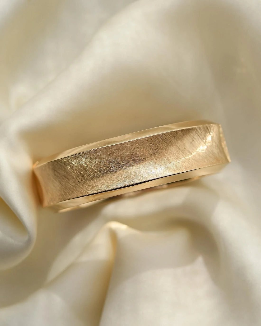 Radiant Textured Vintage Bangle 14K Gold 1970s