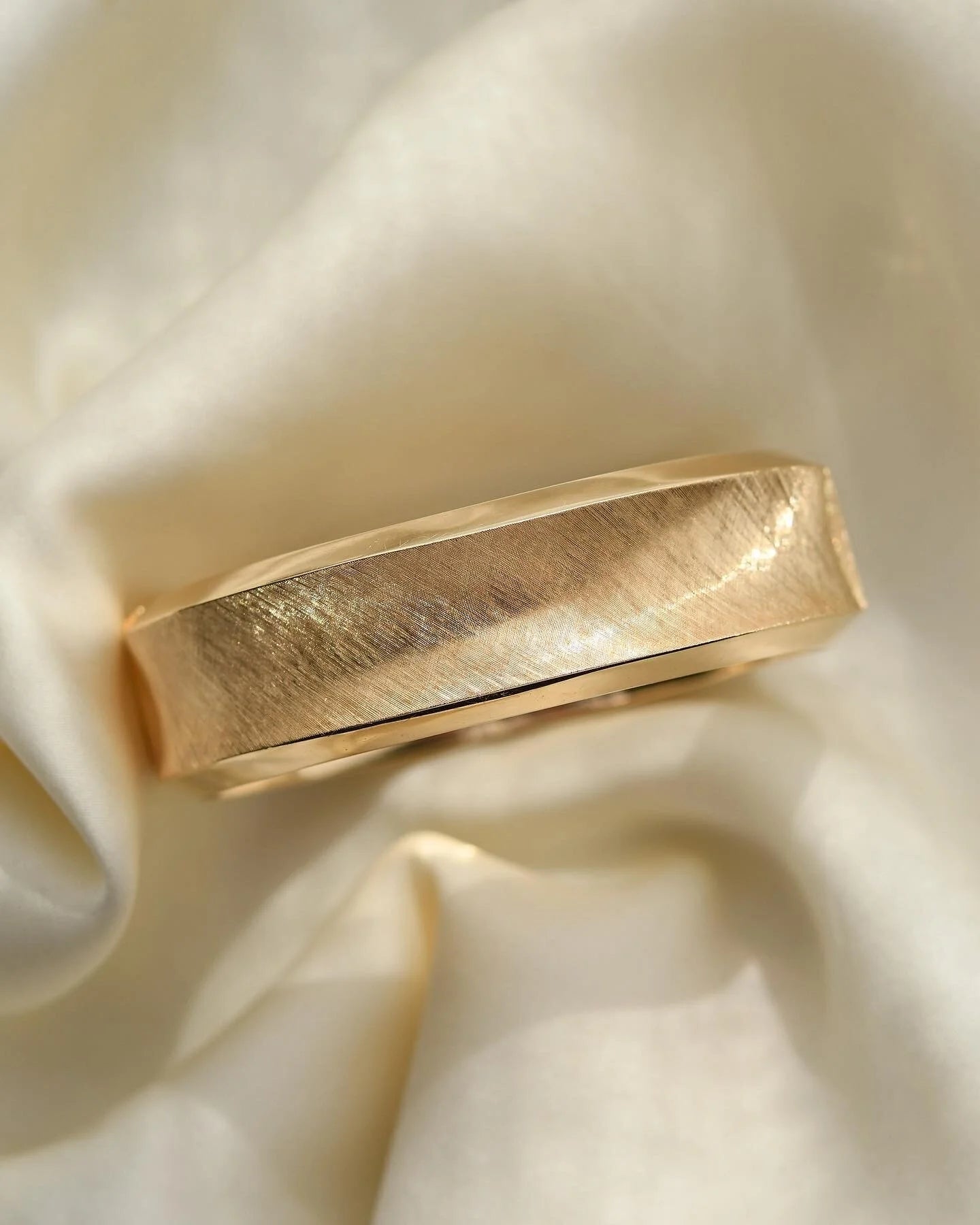 Radiant Textured Vintage Bangle 14K Gold 1970s