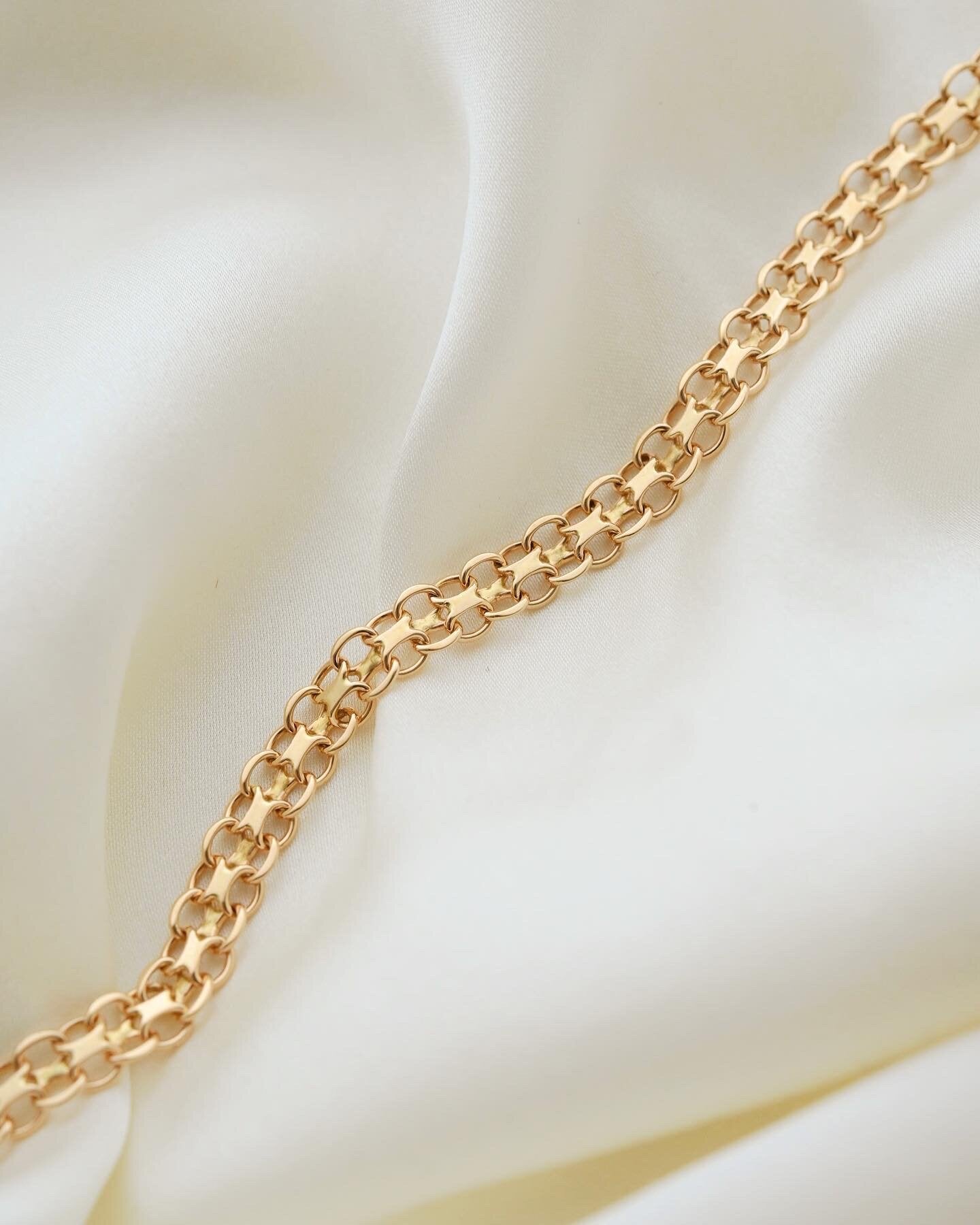 7 Inches Perfect Capricorn Link Bracelet 18K Gold 1969