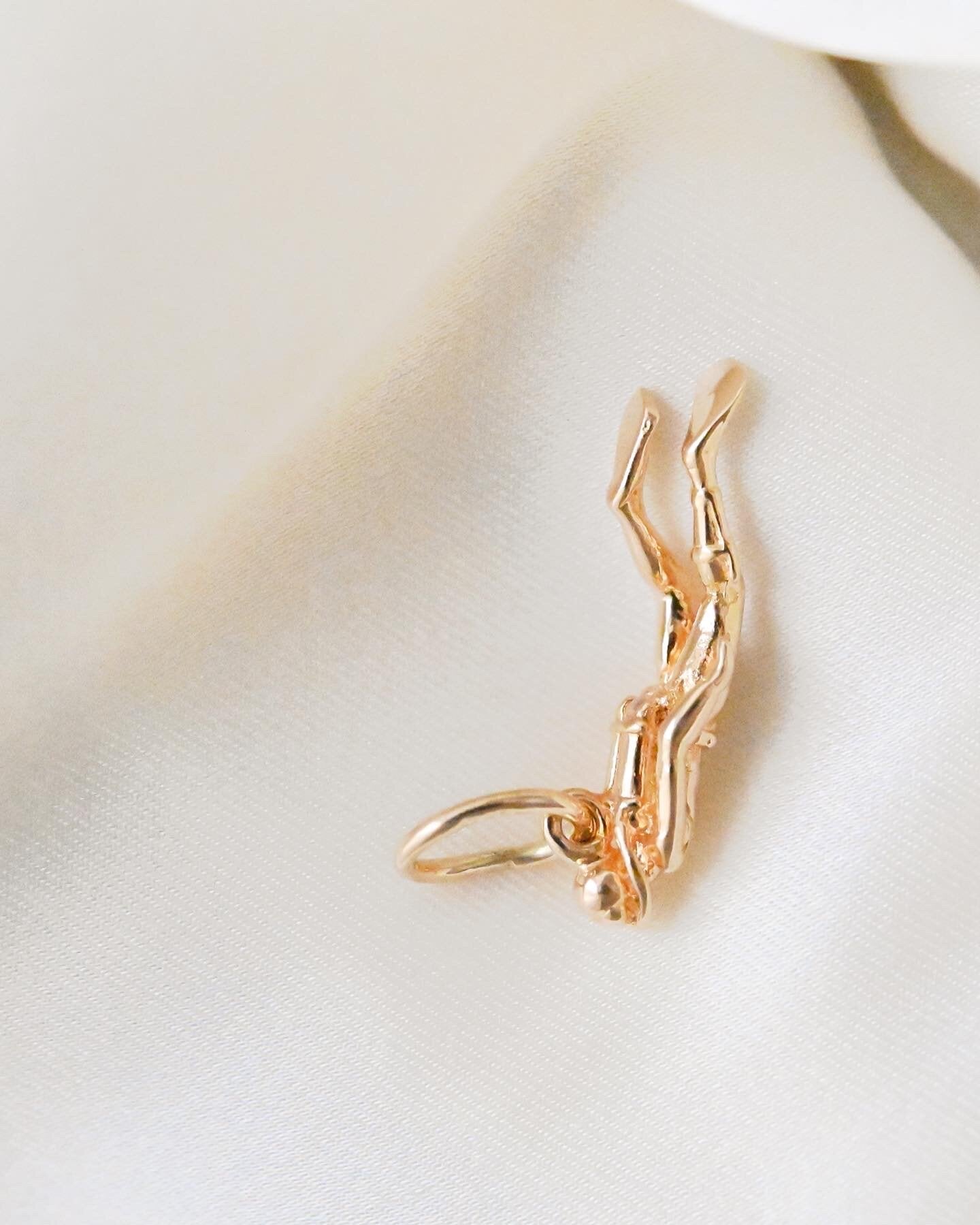 Absolutely Glowing Vintage Divers Charm 18K Gold