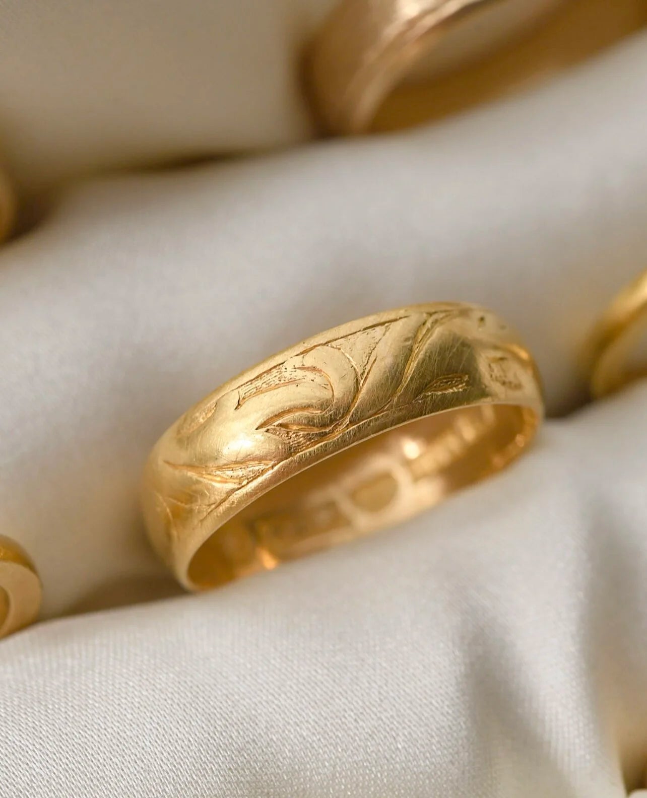 Glorious 104 Year Old Antique Patterned Gold Band 23K 1917