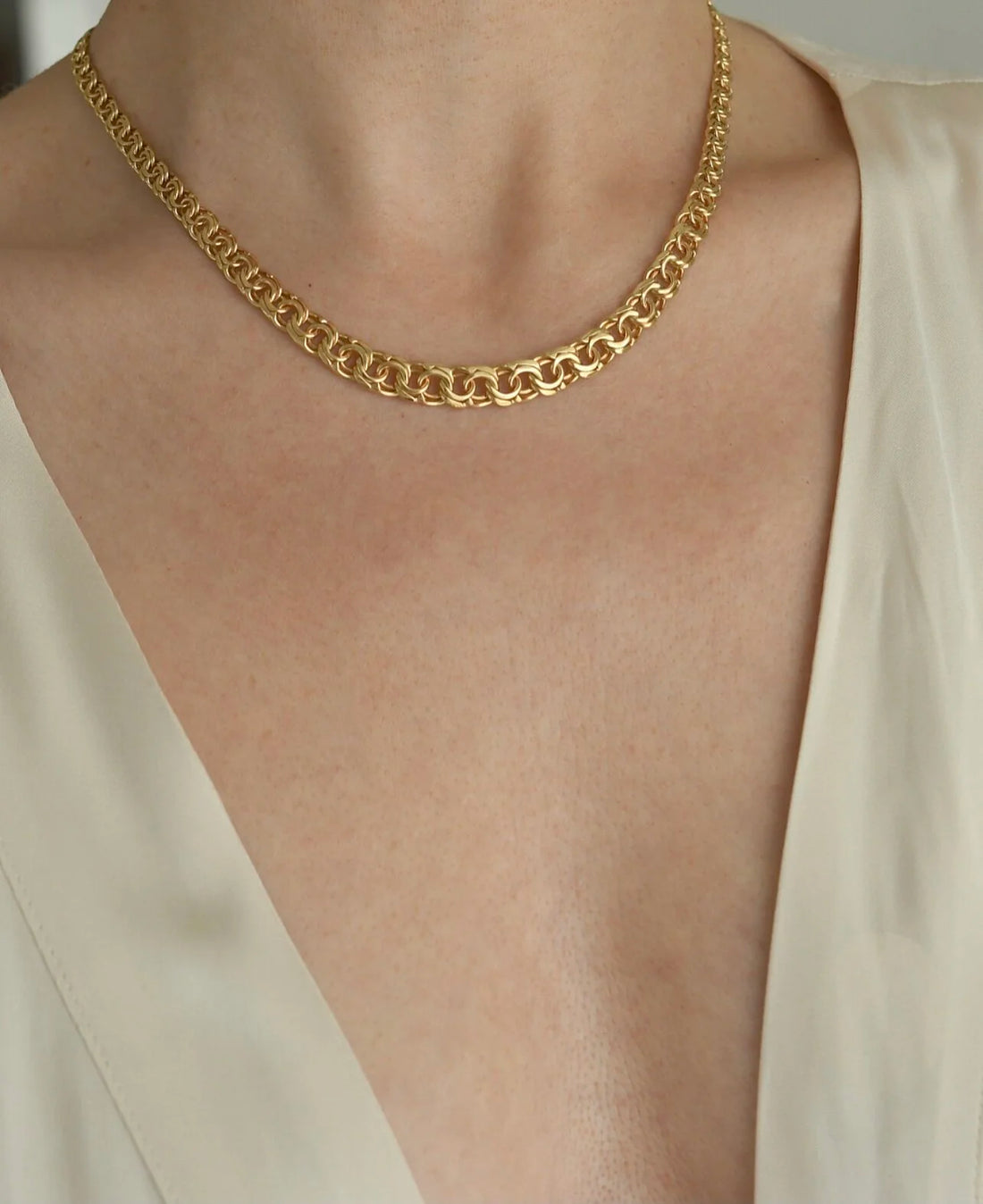 The Best Bismarck Necklace 18K Gold 1968