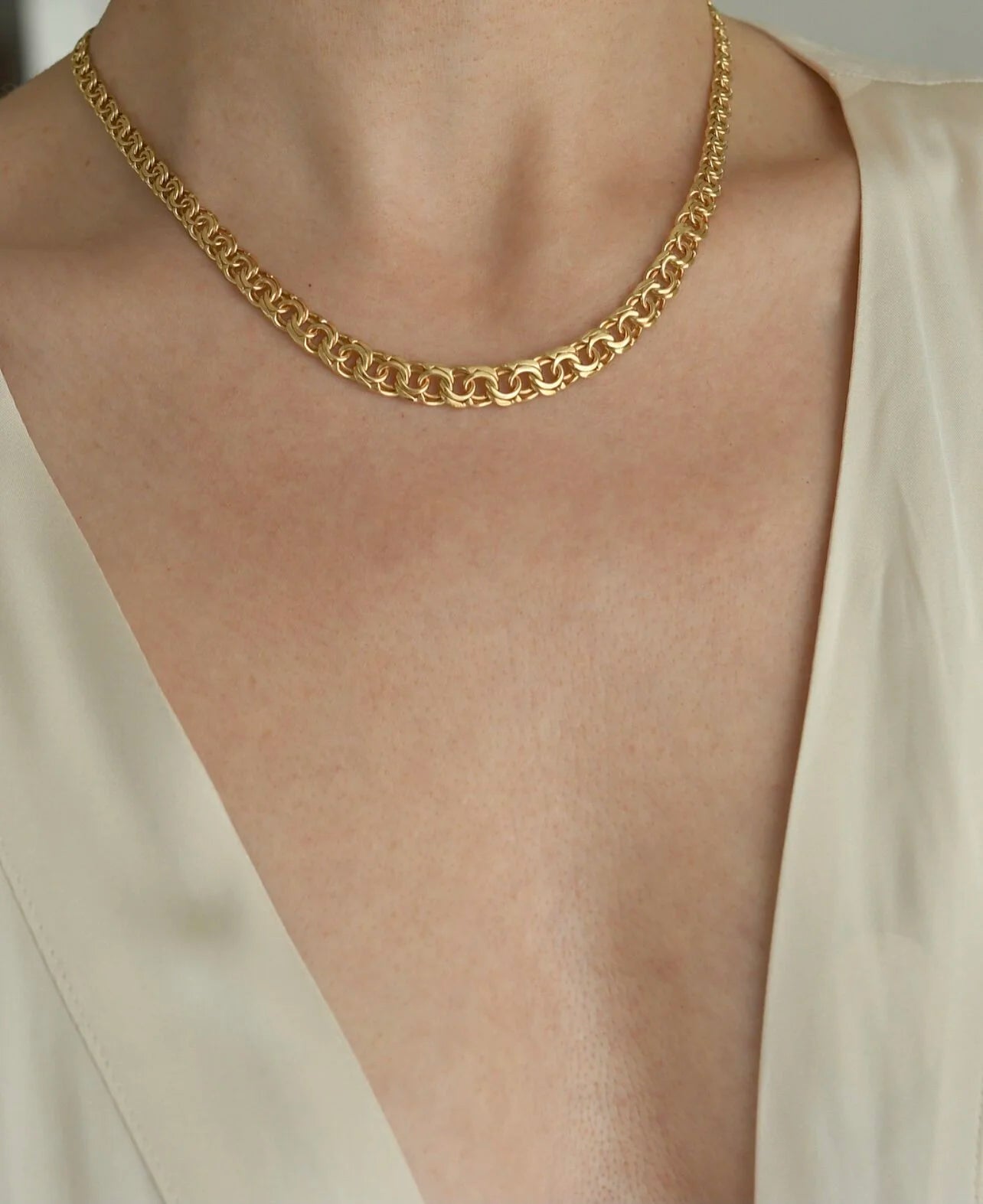 The Best Bismarck Necklace 18K Gold 1968