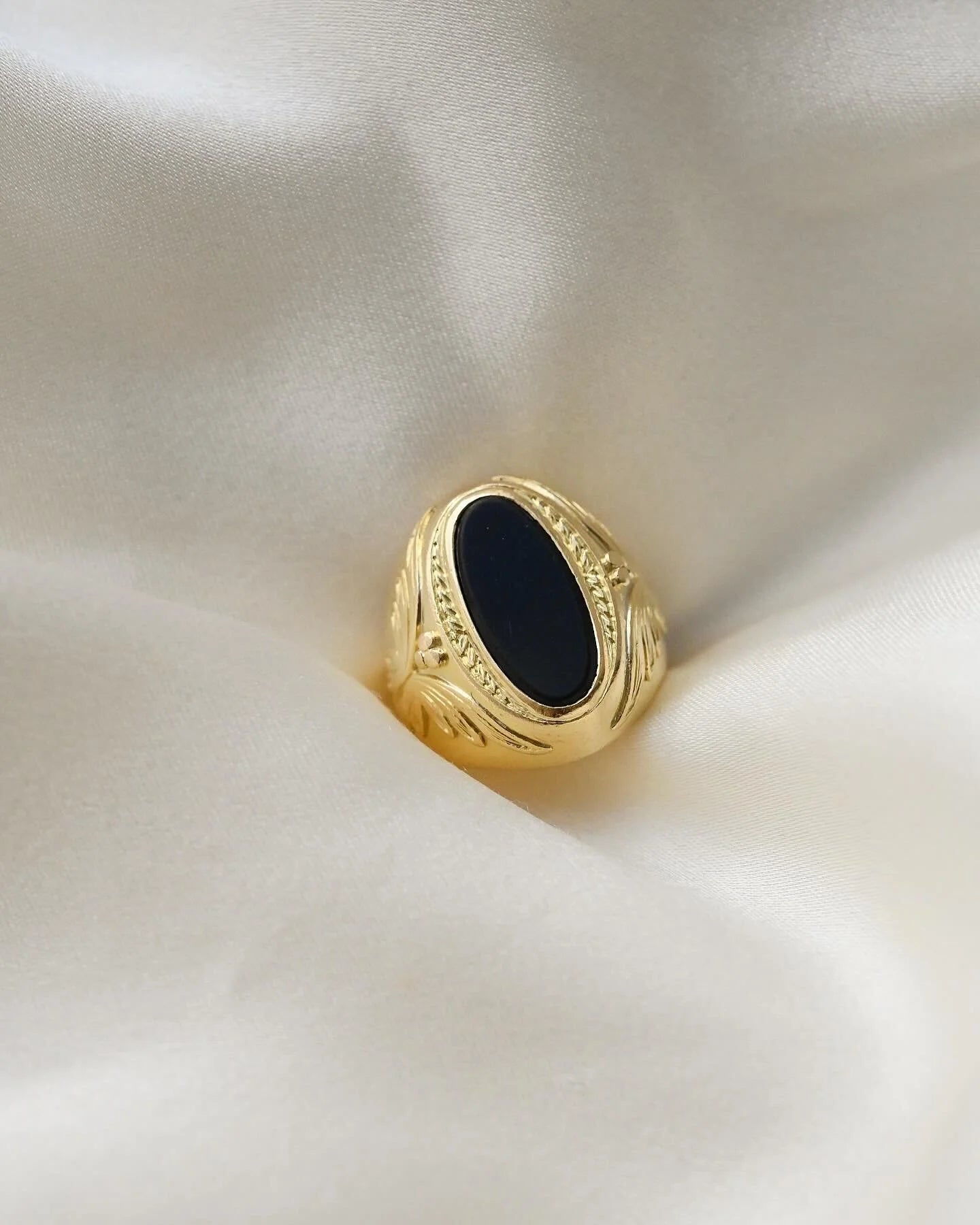 The Most Perfect Antique Onyx Signet Ring 11 Grams 18K Gold