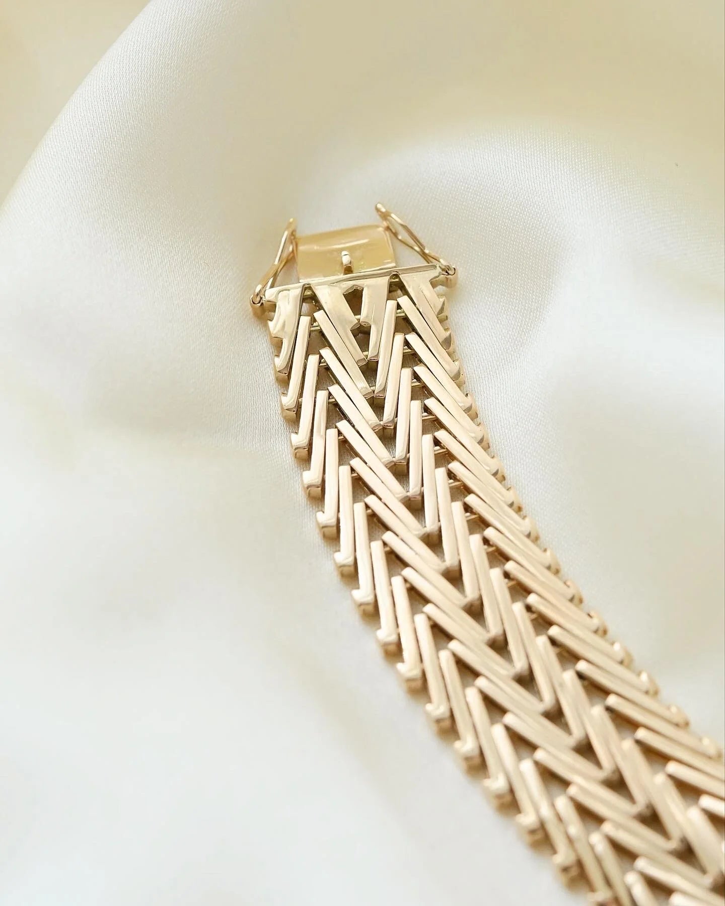 Sublime Danish Vintage Geneva Link Double Row Bracelet 14K Gold 1960