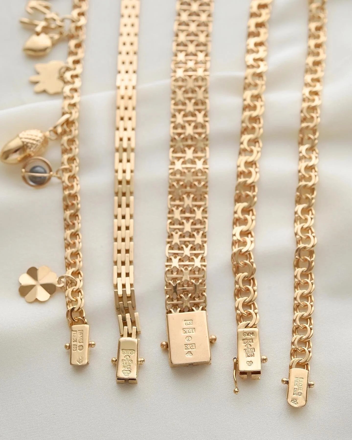 Selection of Special Swedish Vintage Bracelets 18K Gold Mid 1900s