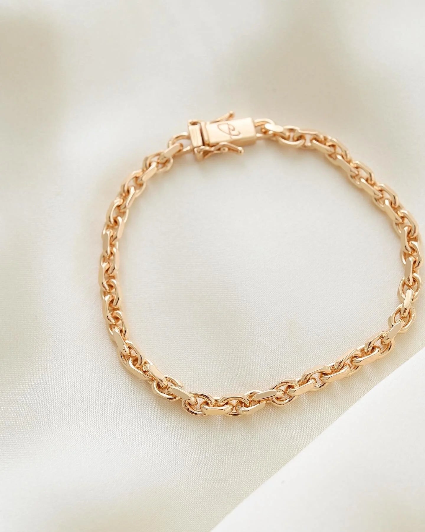 Rare Italian 18K Solid Gold Anchor Link Bracelet