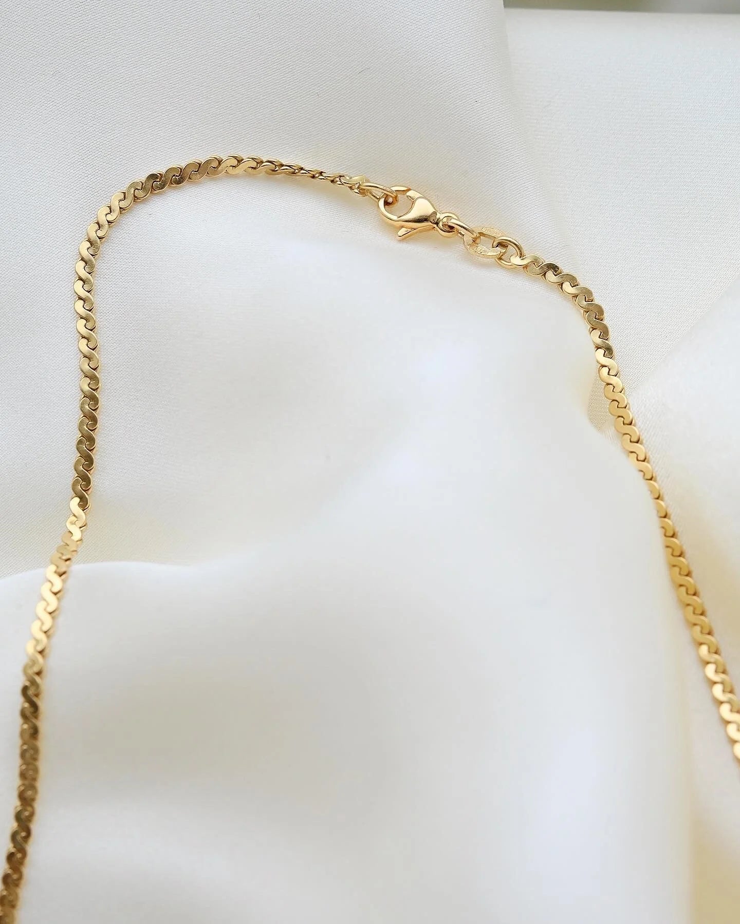 Gorgeous Looong Waves Link Necklace 18K Gold