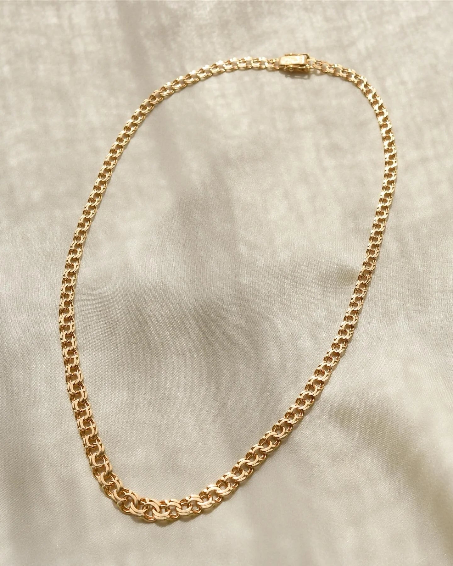 Gorgeous Radiant Bismarck Chain 21 Grams 14K Gold 1950s