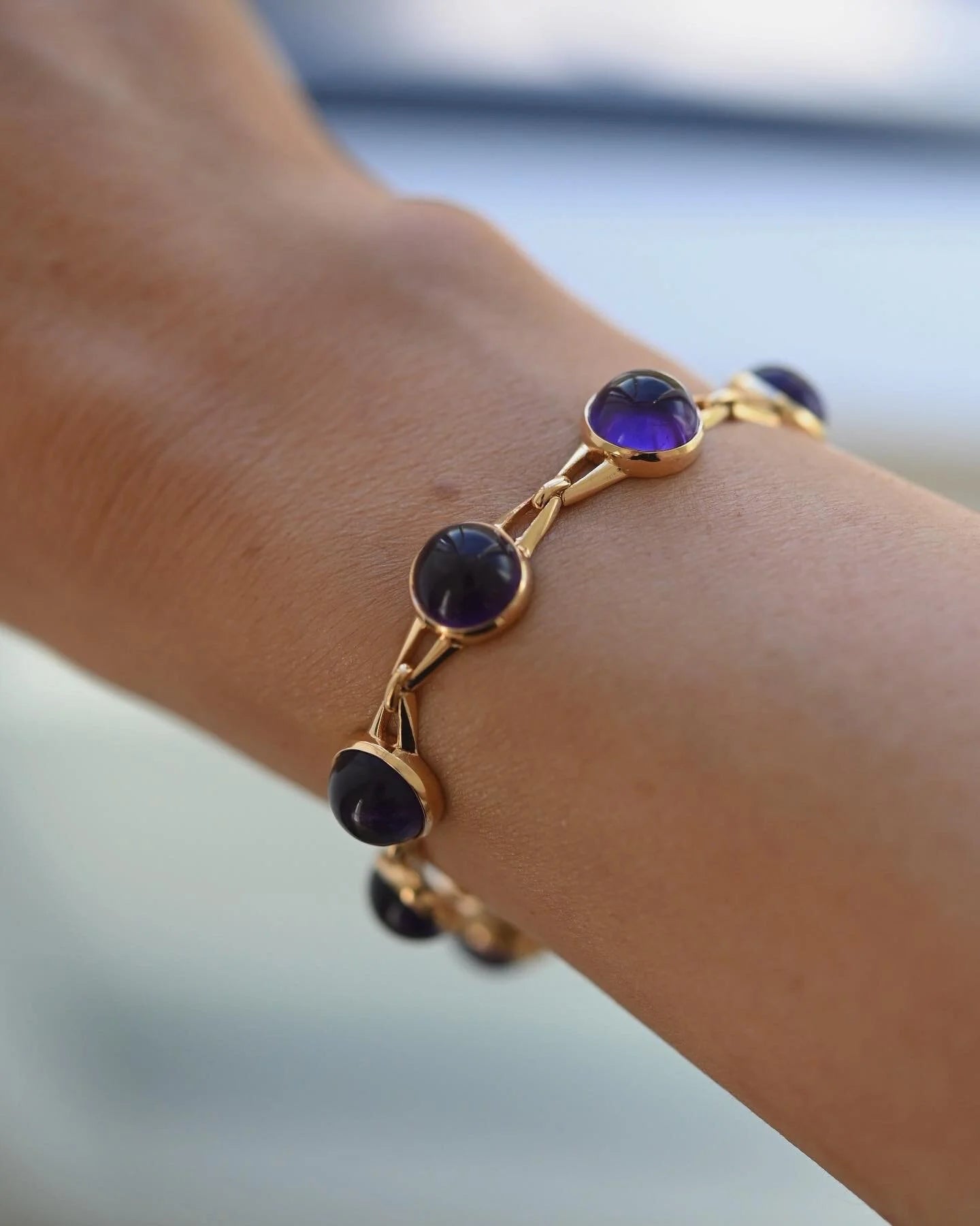Extraordinary Swedish Amethyst Cabochon Bracelet 18K Gold 1966