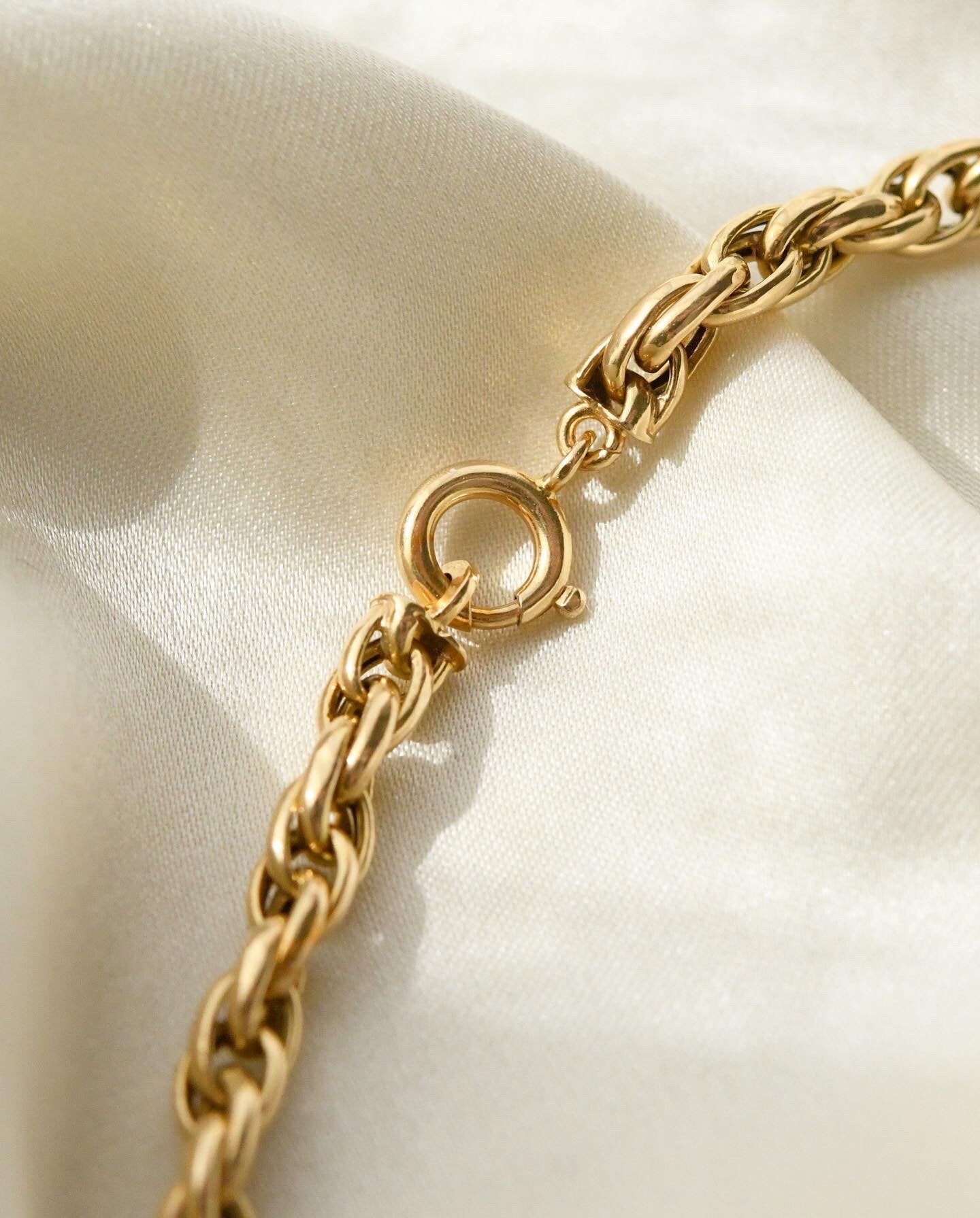 Extraordinary Stunning Rope Chain 18K Gold